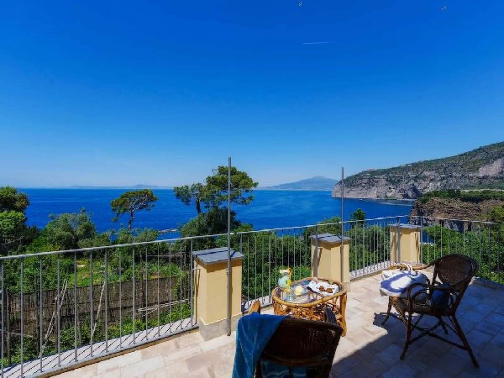 Il terrazzino di Villa Preziosa al Pizzo