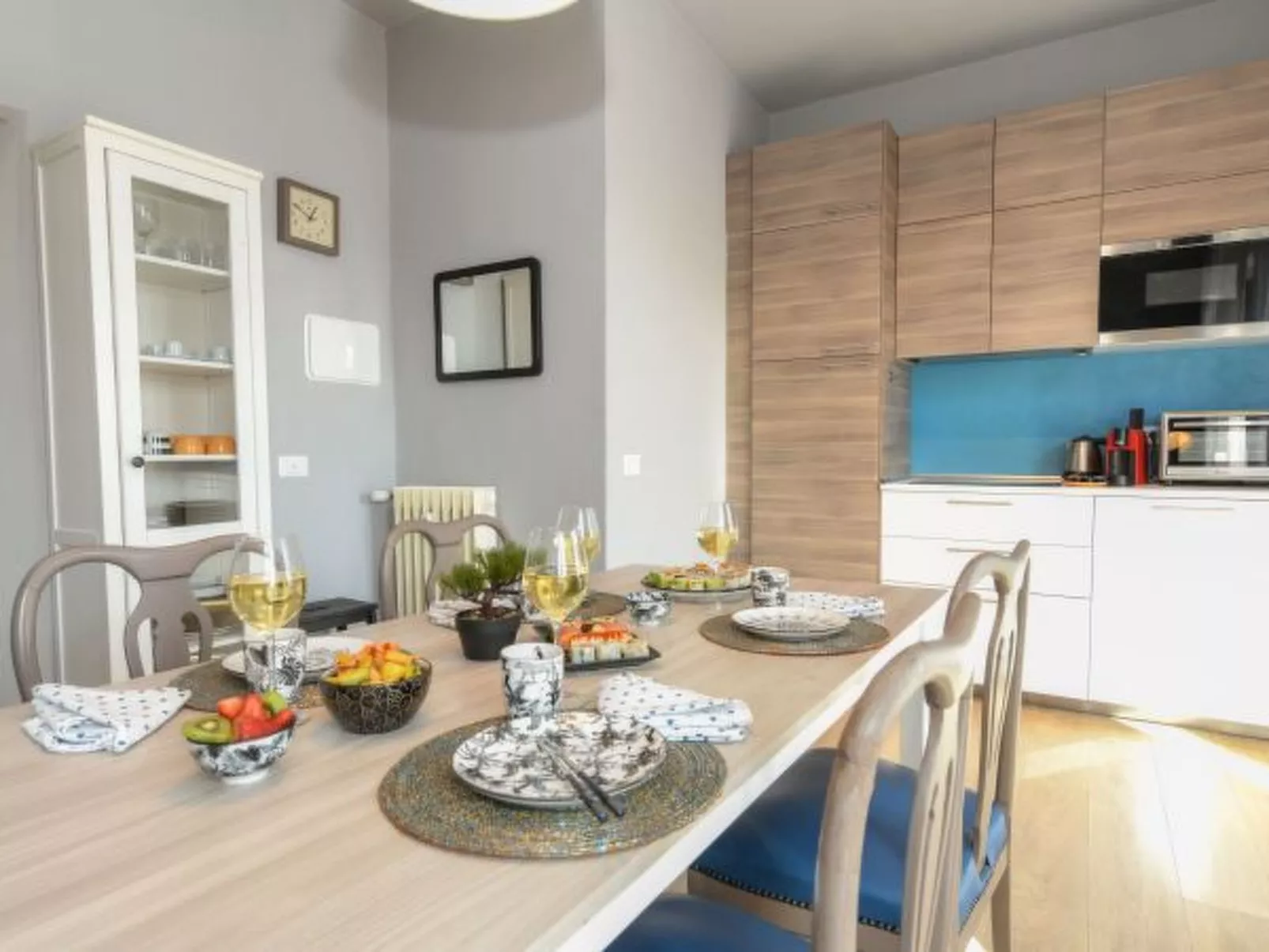 Desenzanoloft Smiling