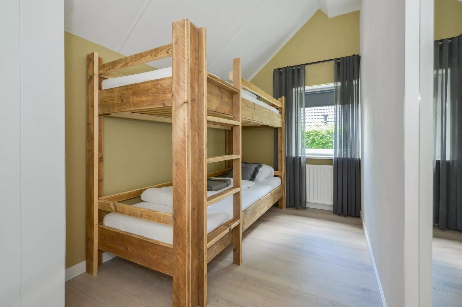 Combi Rossum 8G & 8H-Slaapkamer