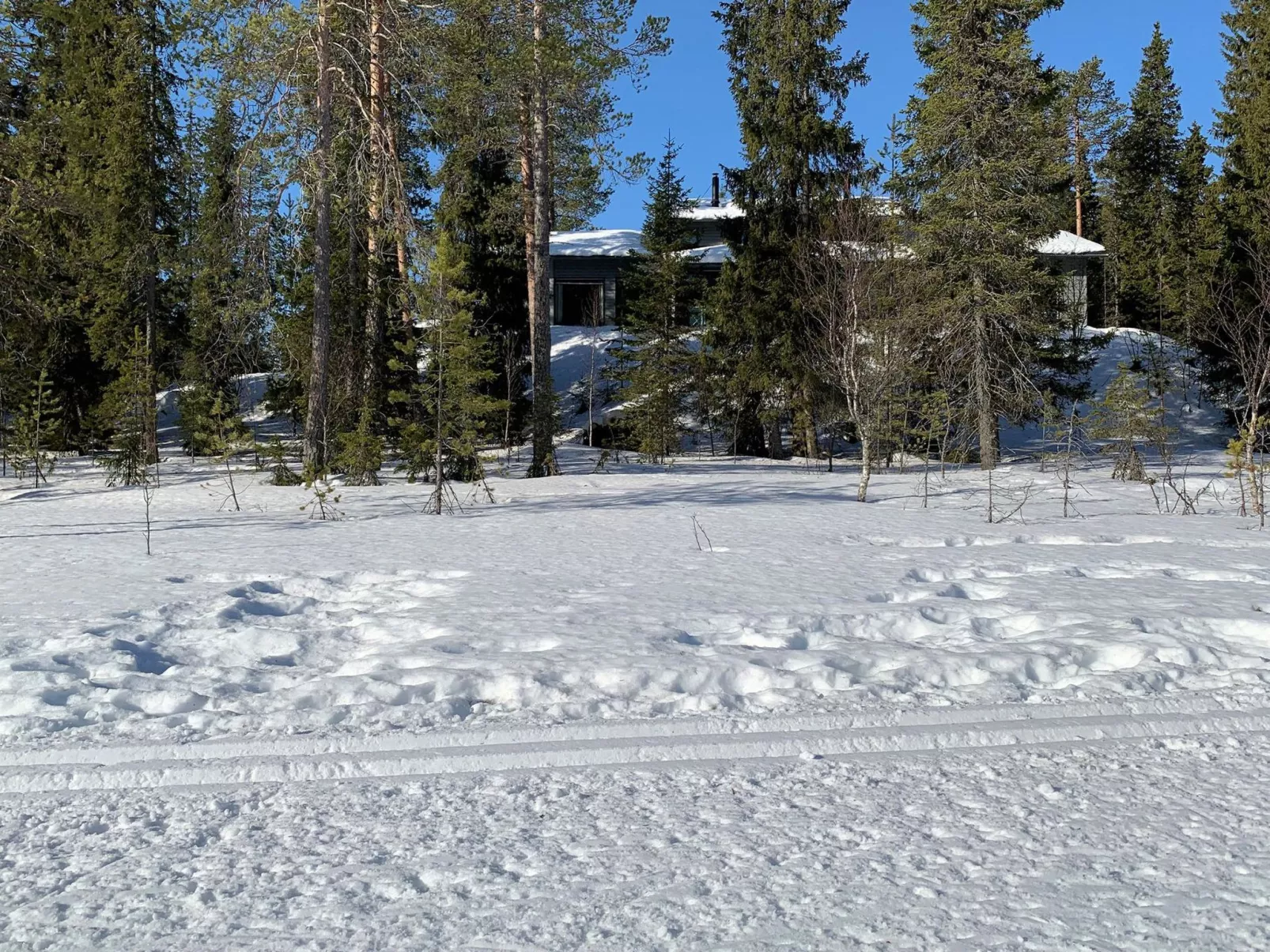 Villa lumimarja - Binnen