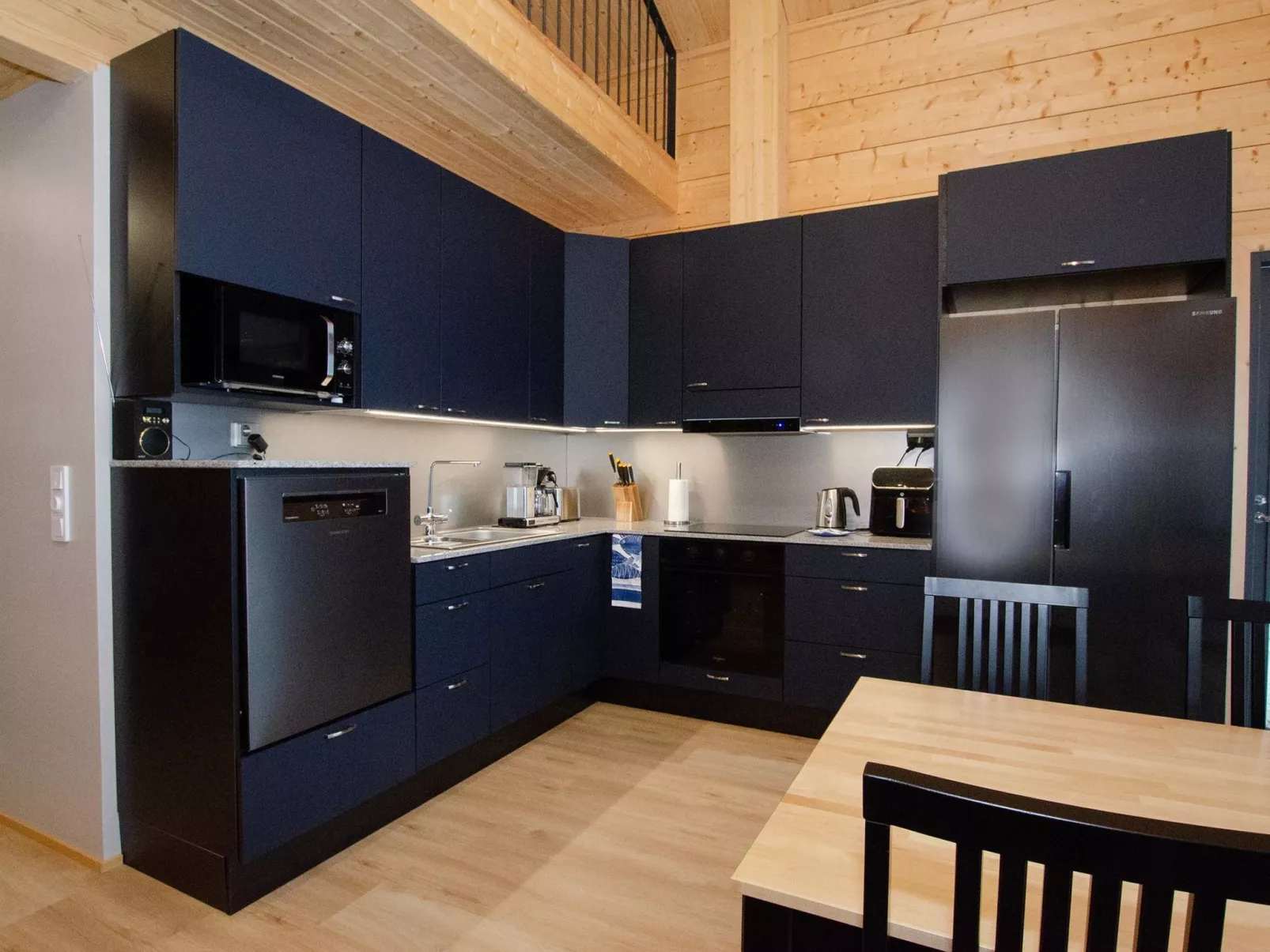 Lakeside villa - Binnen