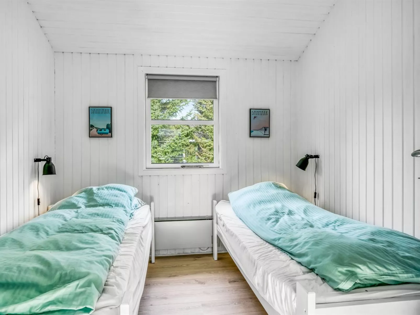 "Annamie" - 1.8km from the sea