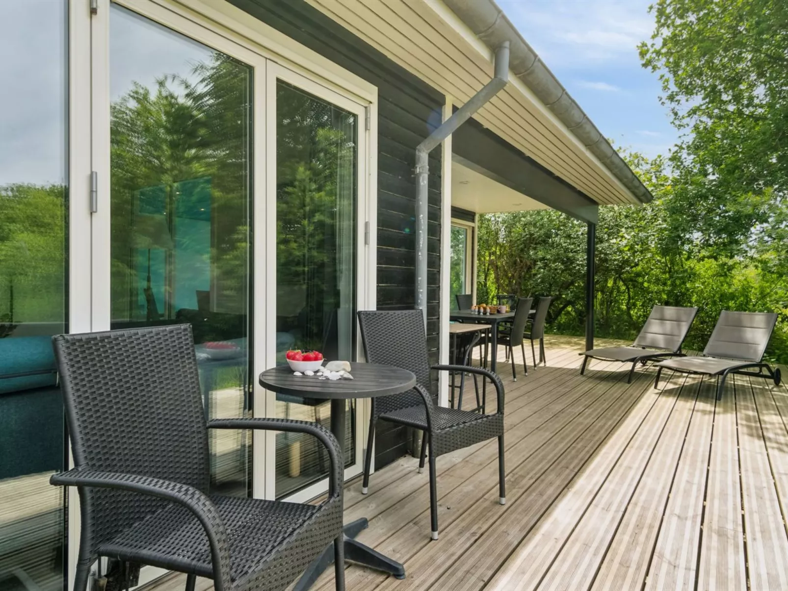 "Thurgot" - 100m from the sea