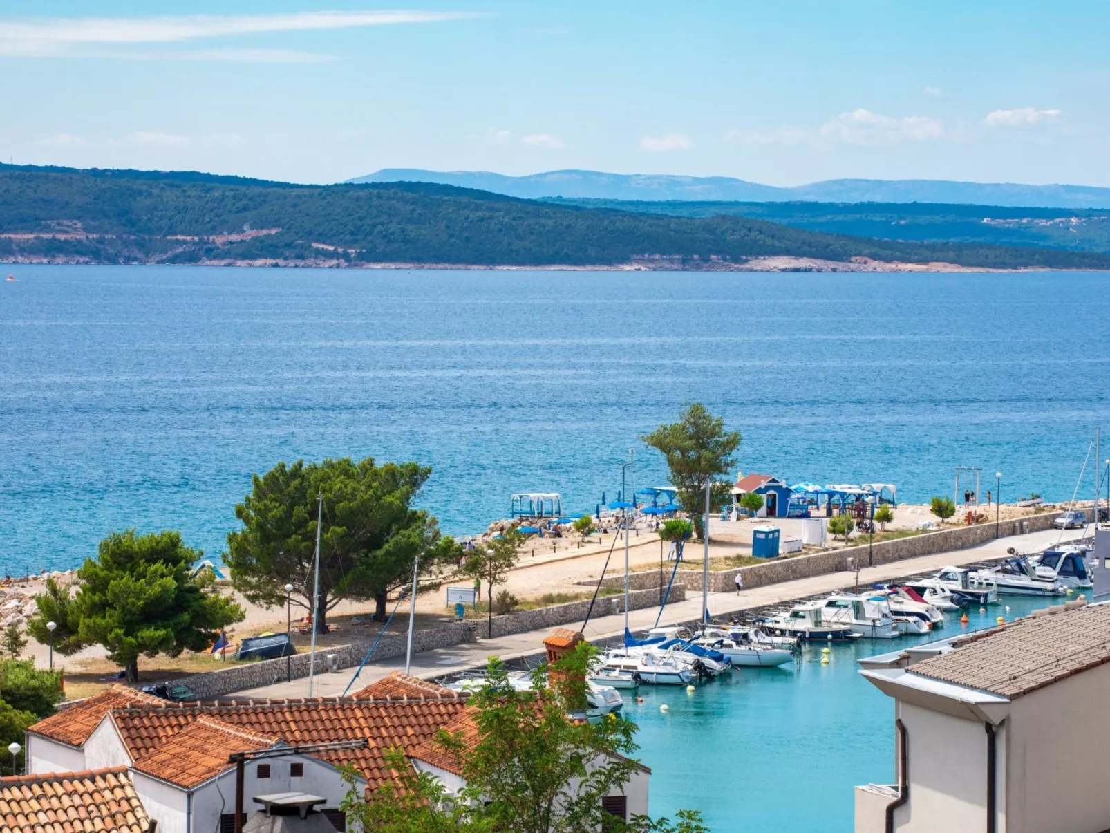 The View / HR-10479-01