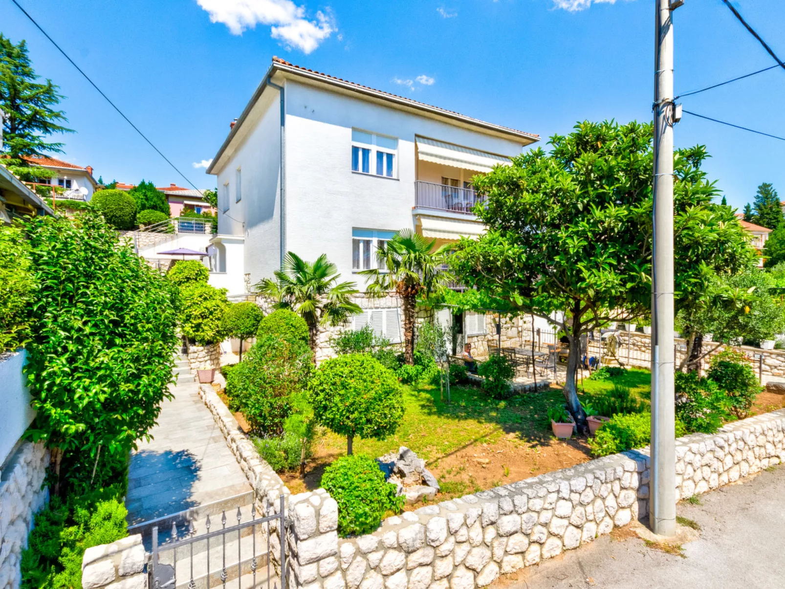 MLADEN 2 / HR-07977-02