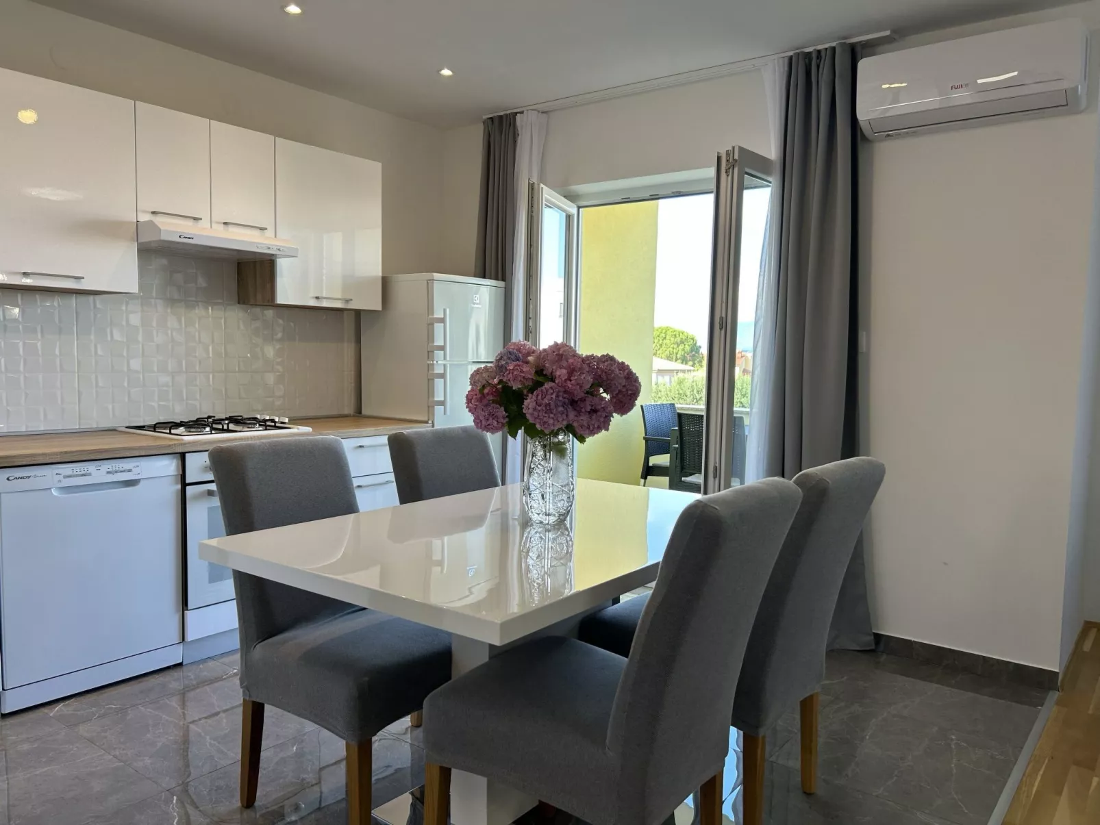 Apartment Sweet Lapat 1