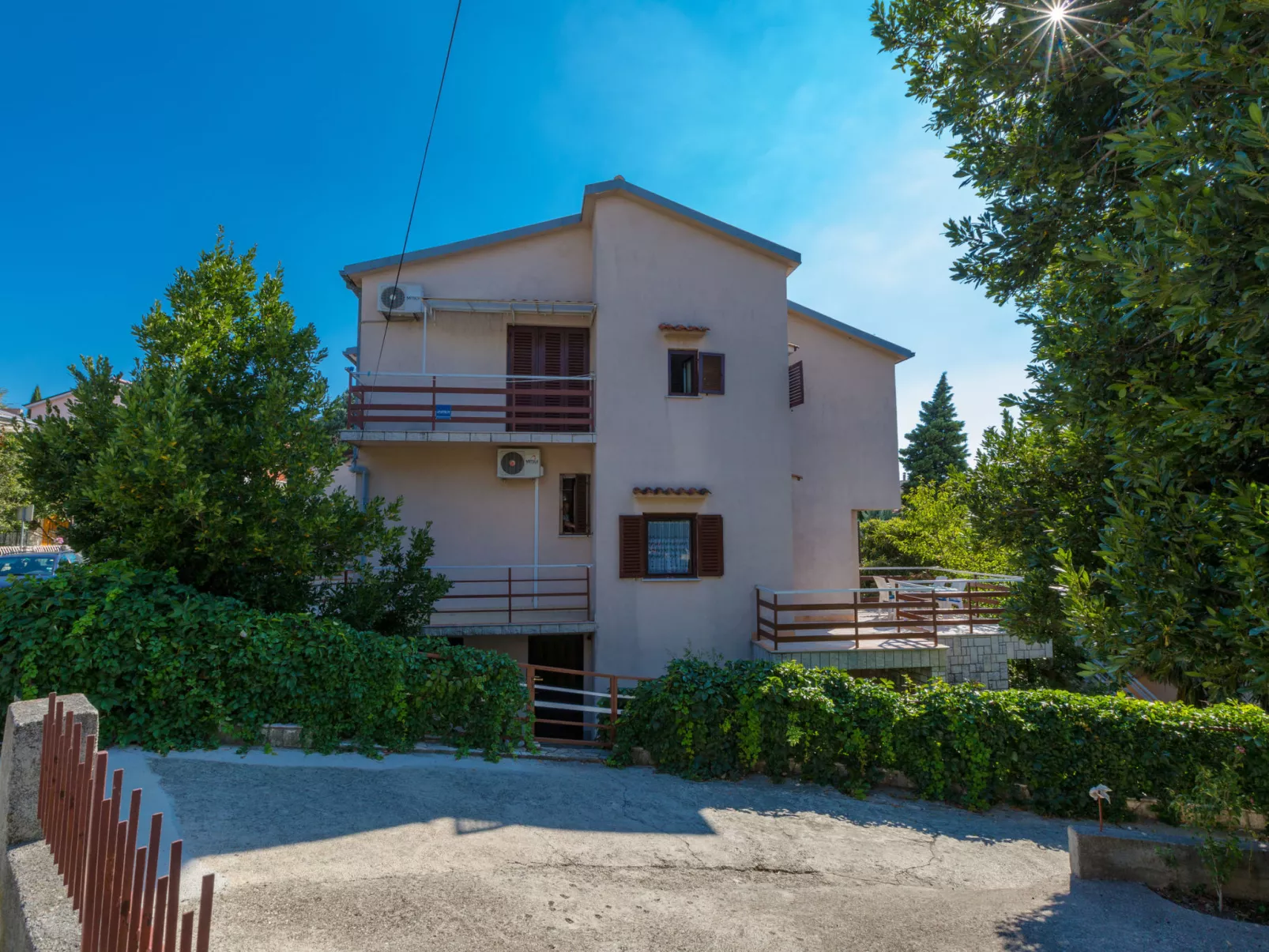 JULIA - SELCE 1 / HR-10014-03