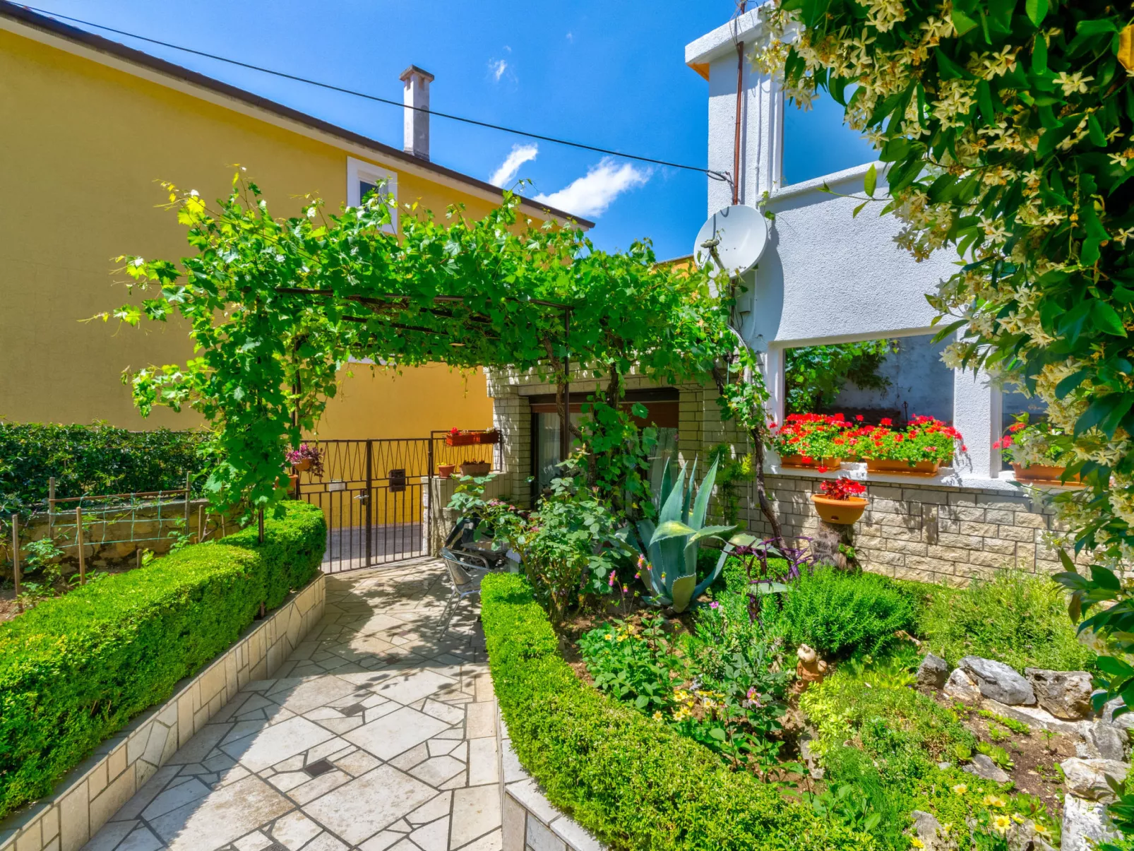 CIRO CH / HR-07098-04