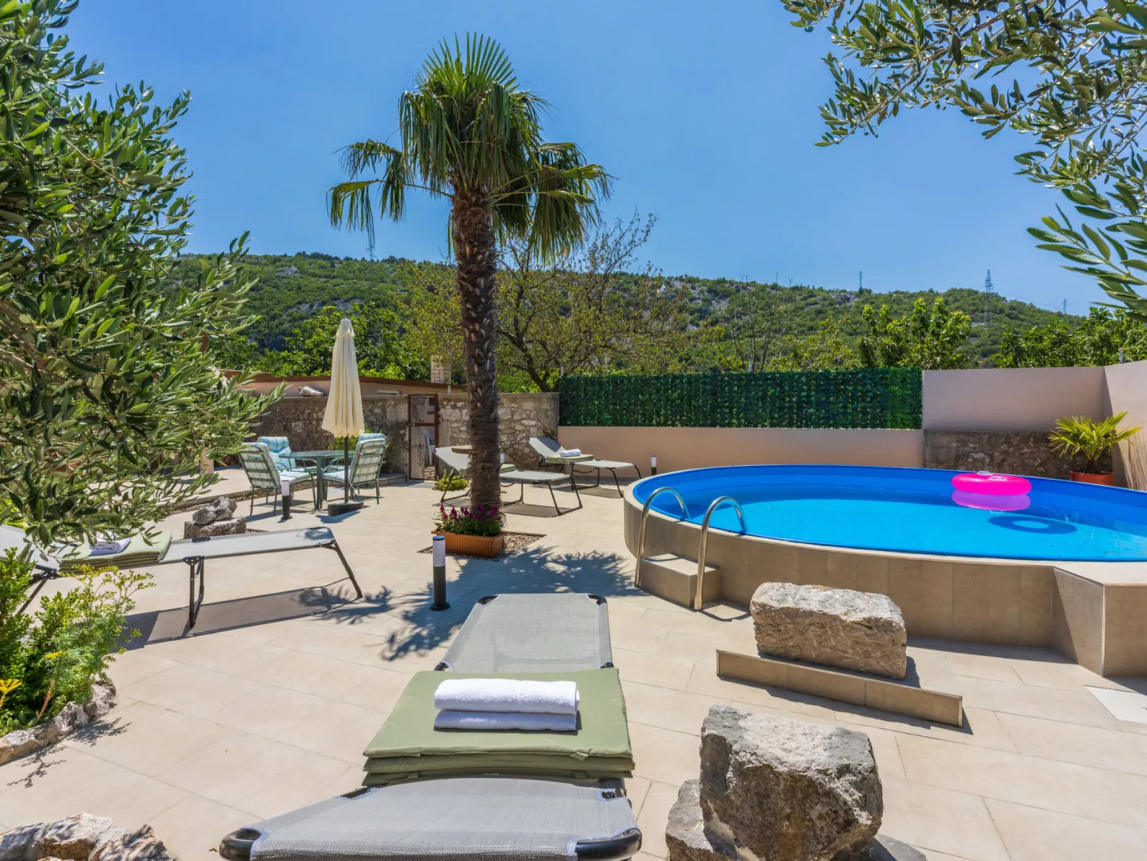 Biserka / HR-11145-01