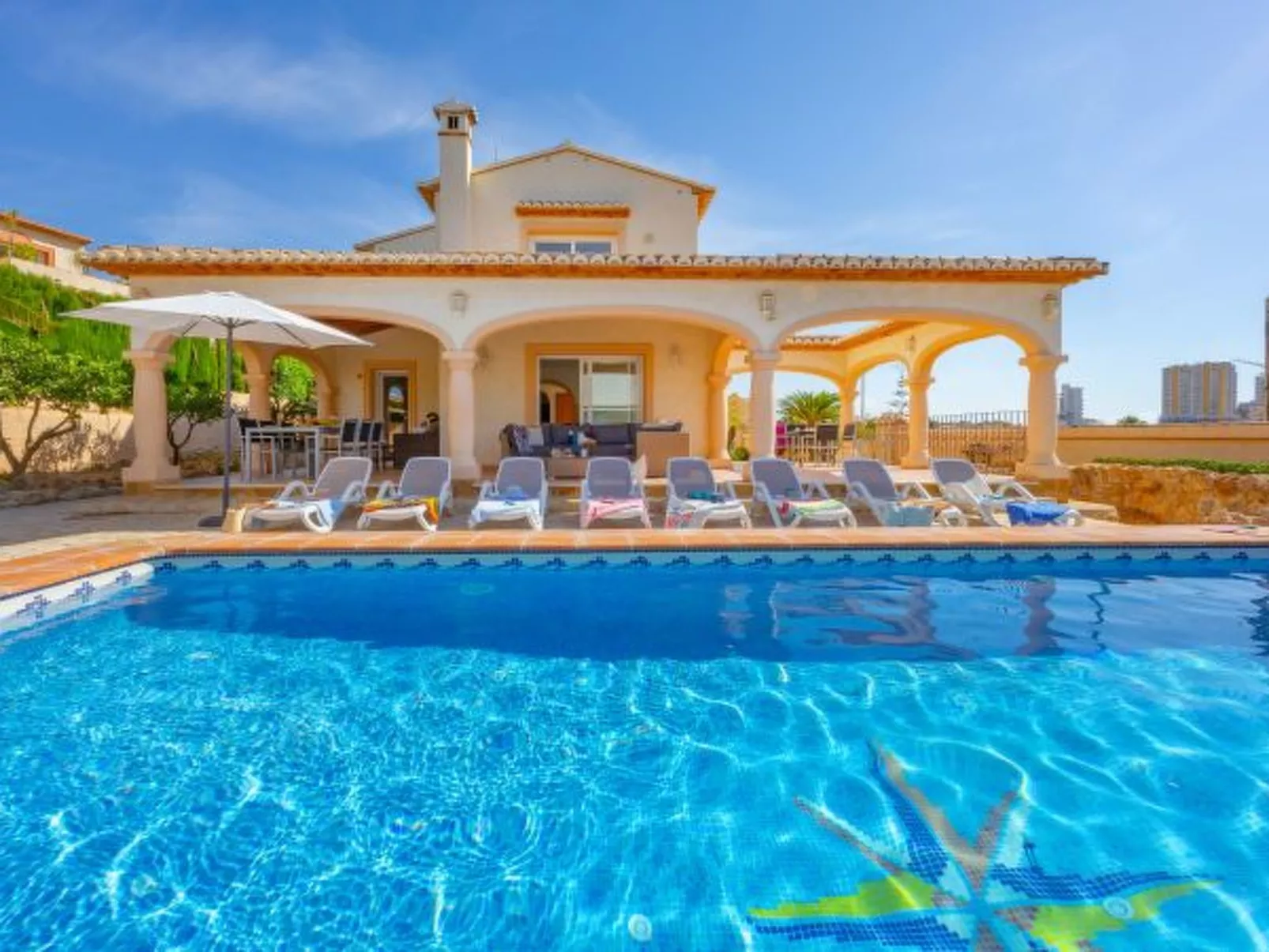 Villa Almendros - PlusHolidays