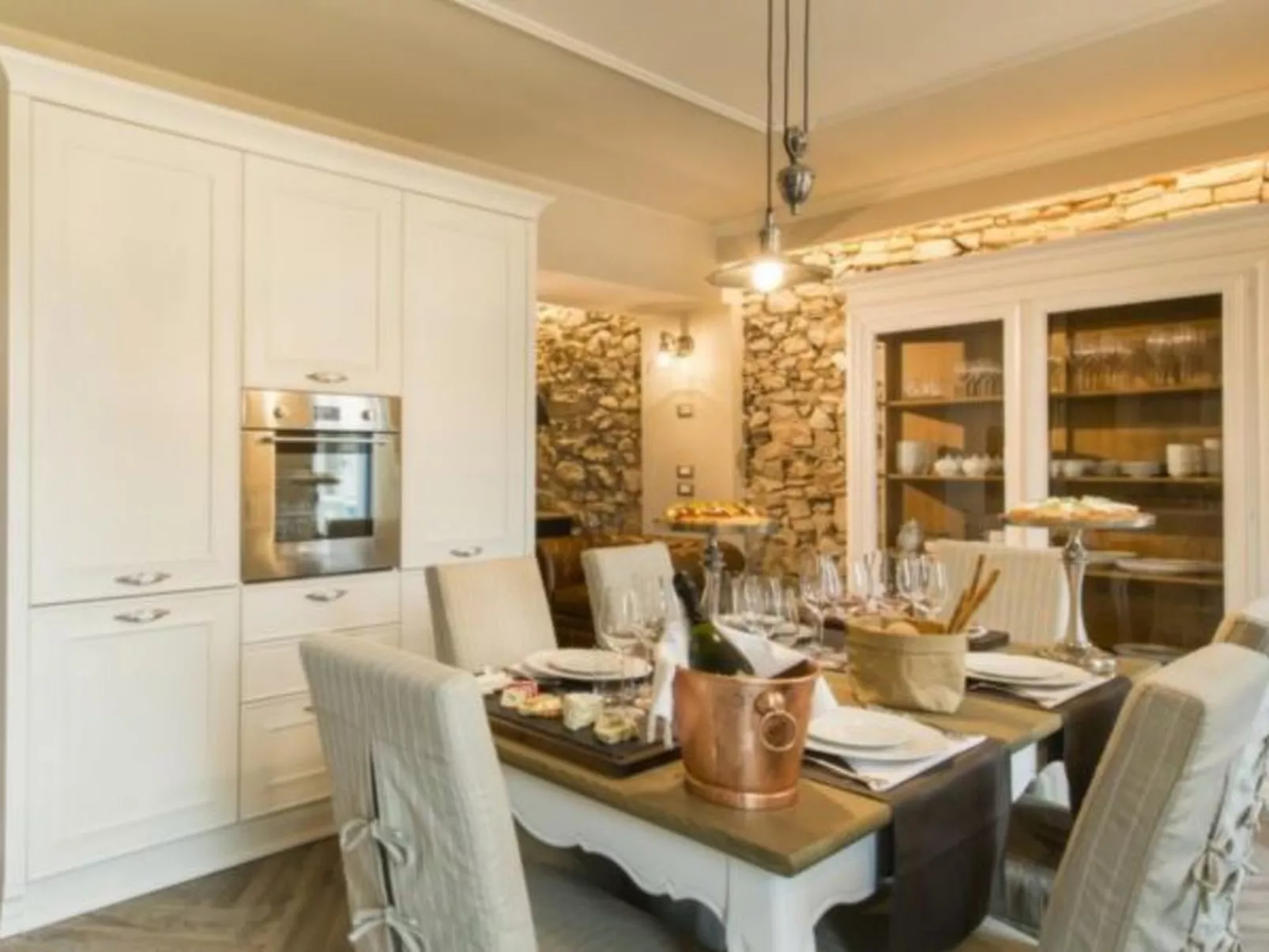 DesenzanoLoft : La Vite Luxury Appartment 1 CIN IT017067C2HOLOZDF9