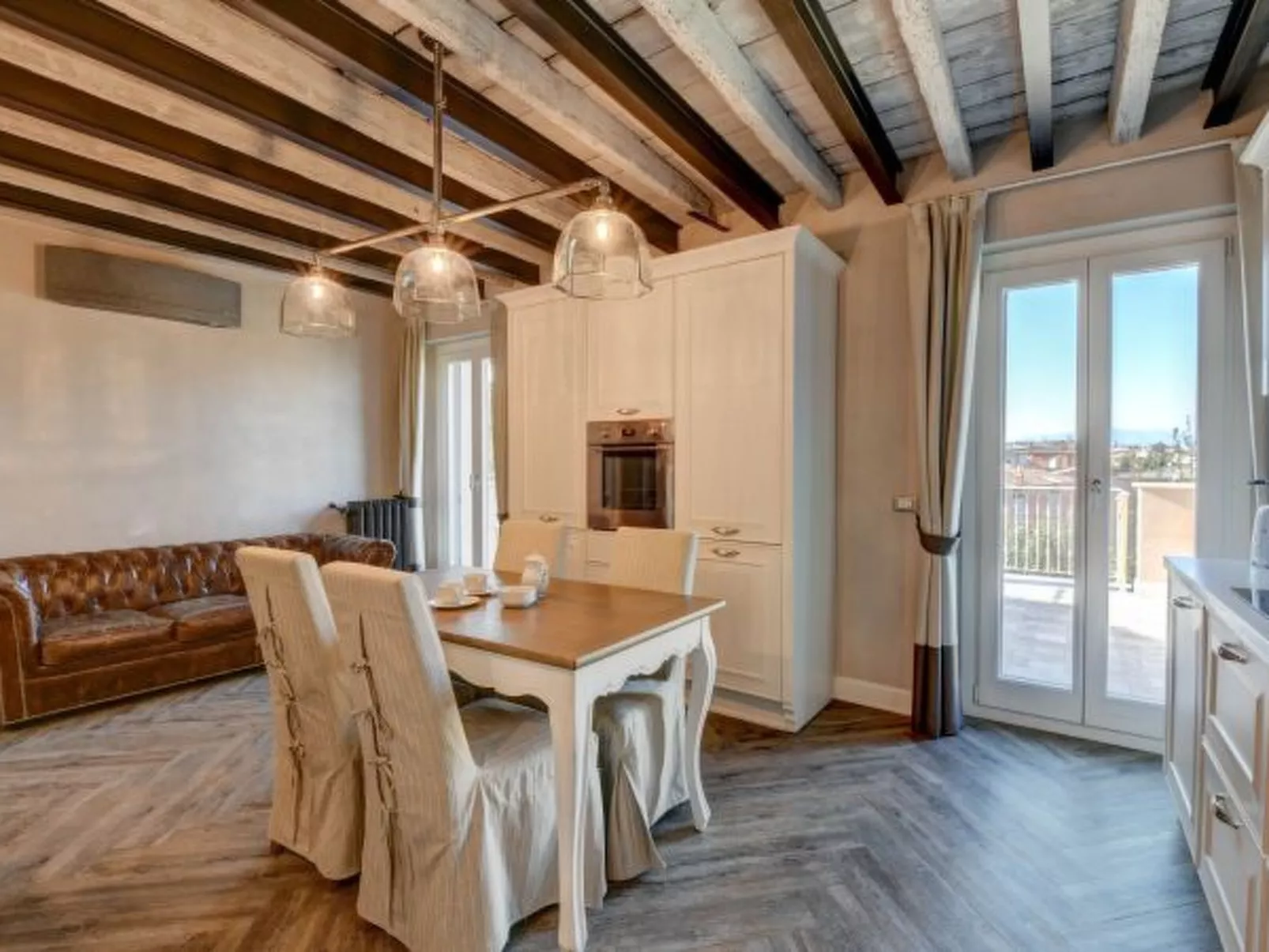 DesenzanoLoft : La Vite Luxury Appartment 2 CIN IT017067C2HOLOZDF9