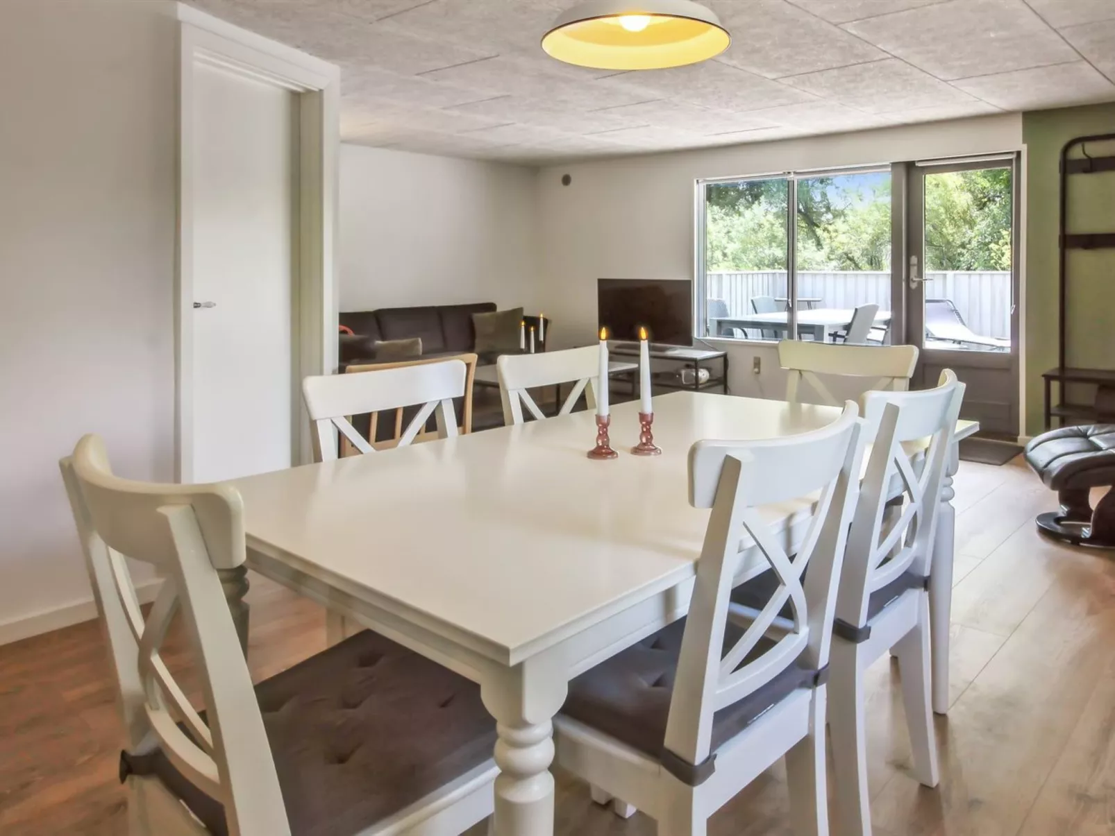 "Kabbi" - 2.6km from the sea - Binnen