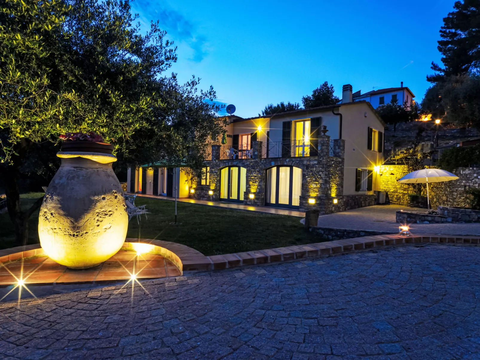 Joy (IMP521) - Buiten