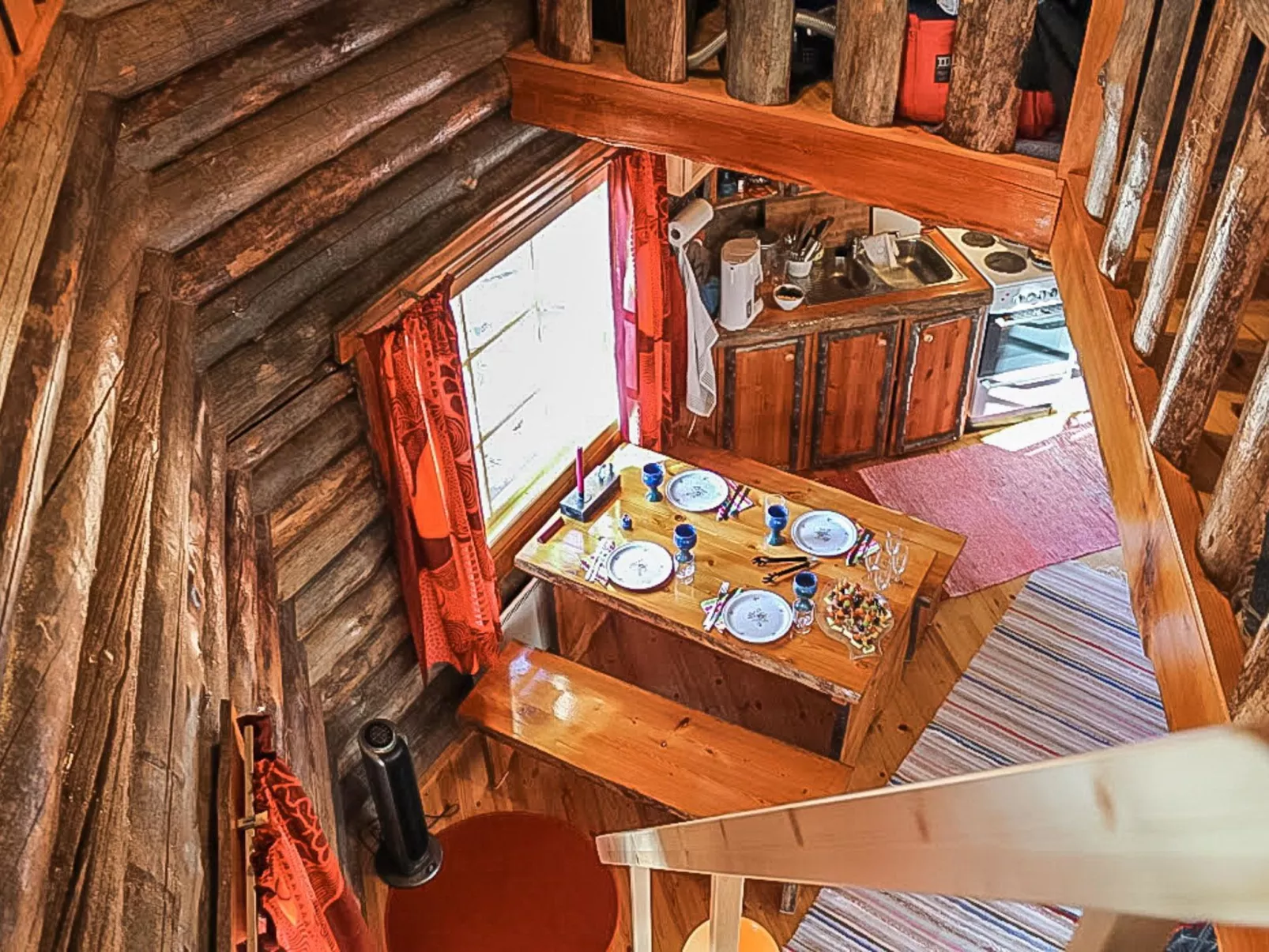 Mäntyniemi - Binnen