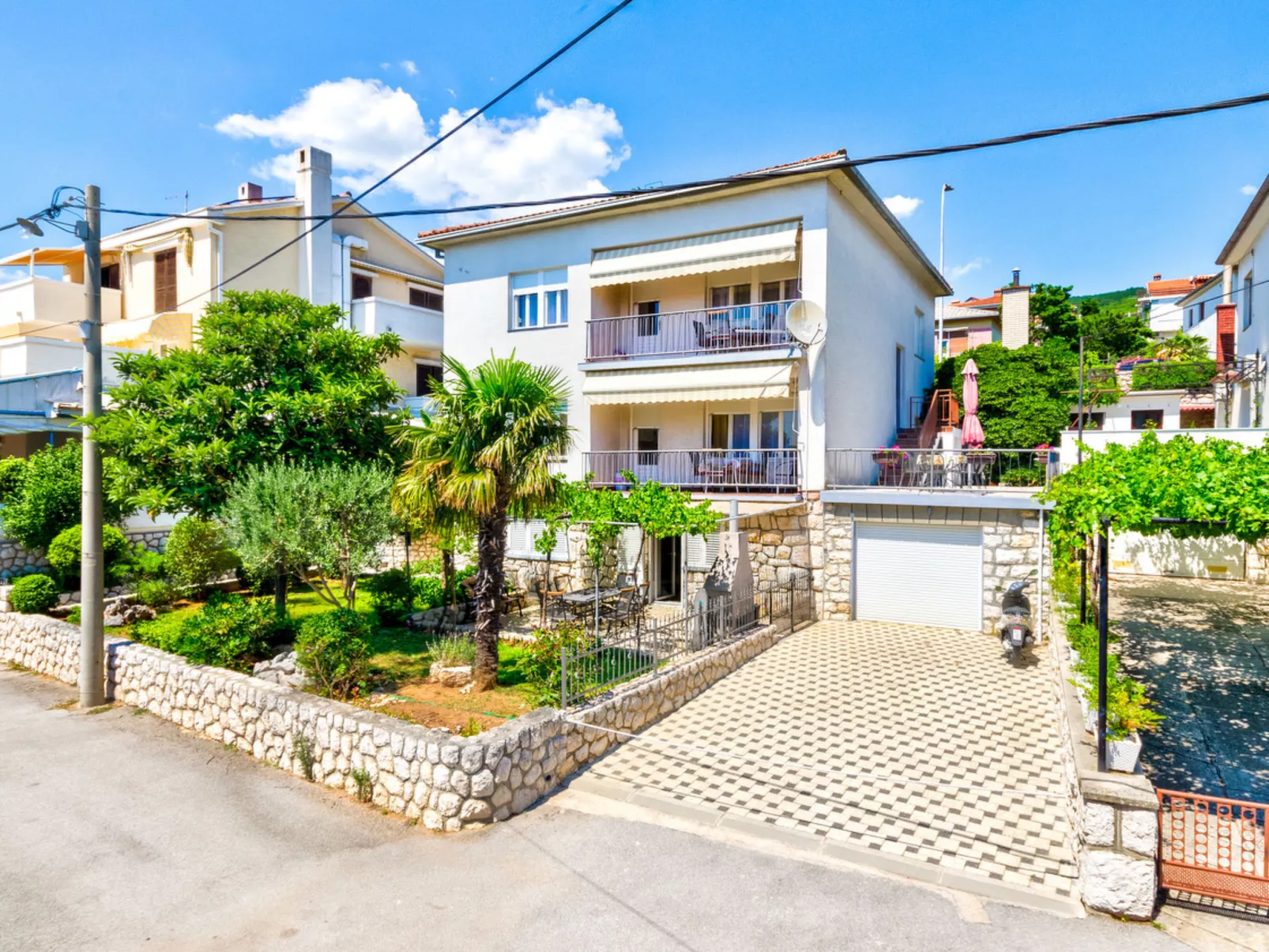 MLADEN 3 / HR-07977-03