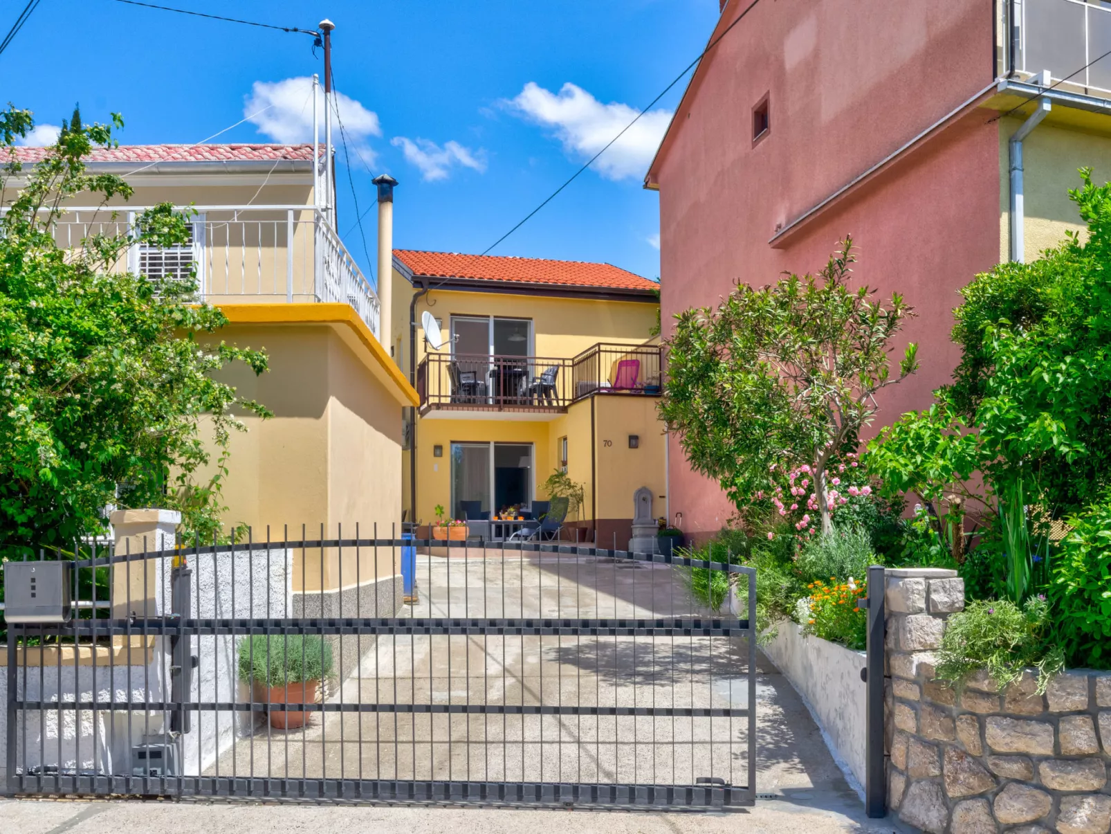 Slavka 1 / HR-10313-01