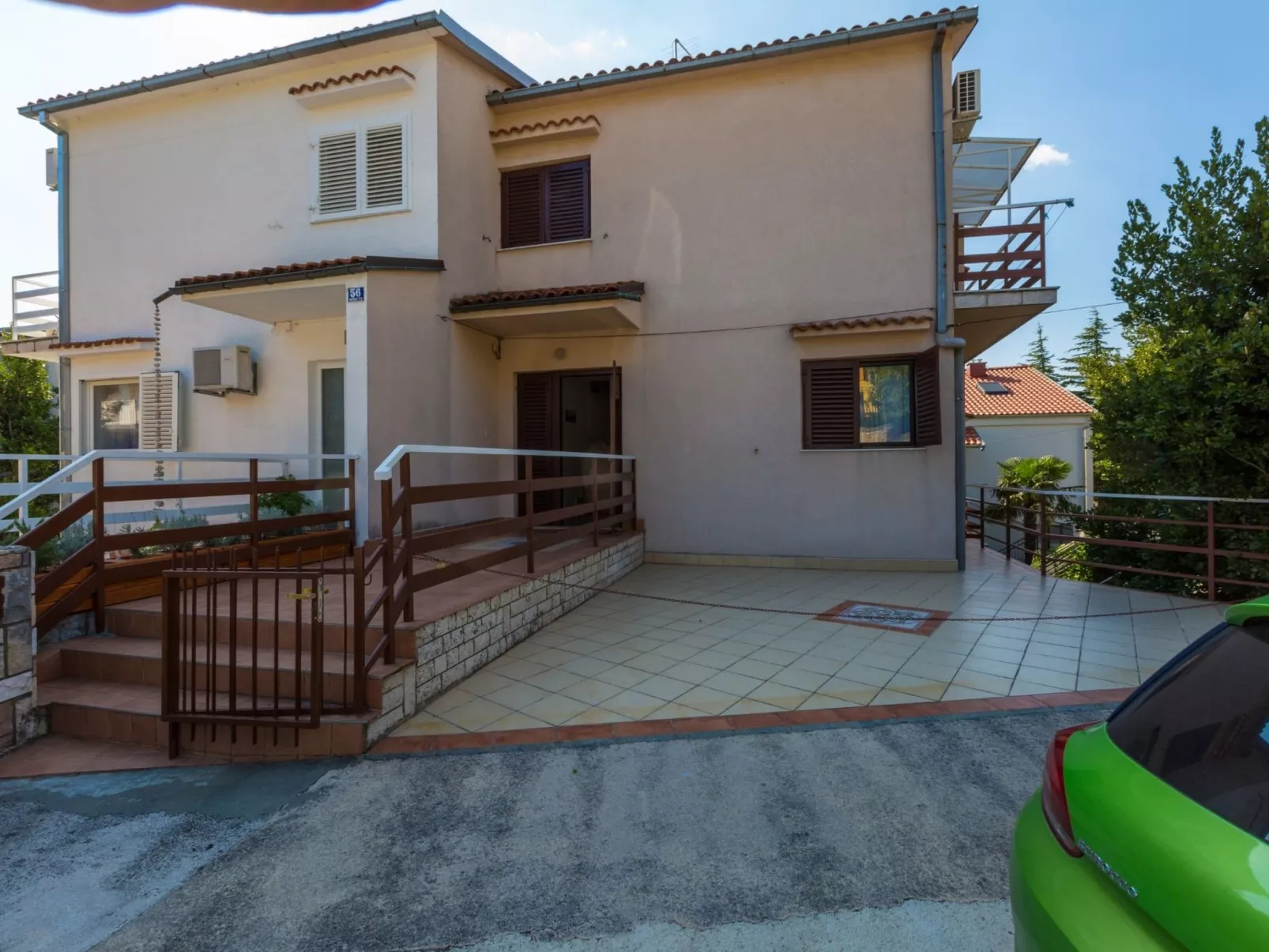 Julia Selce 5 / HR-10406-03