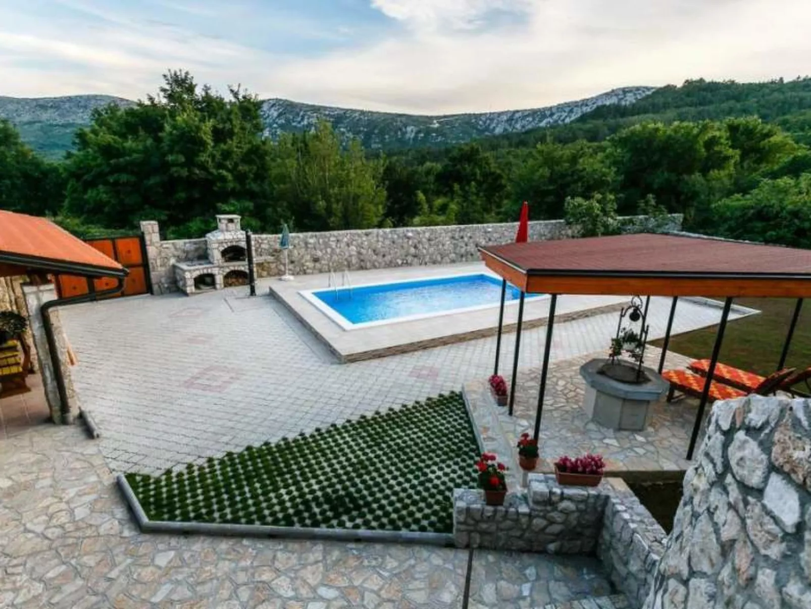 VILLA CASTRA / HR-08209-01