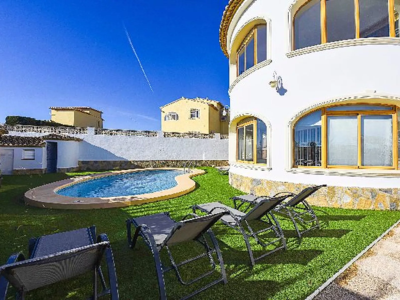 Villa Garrofer- PlusHolidays