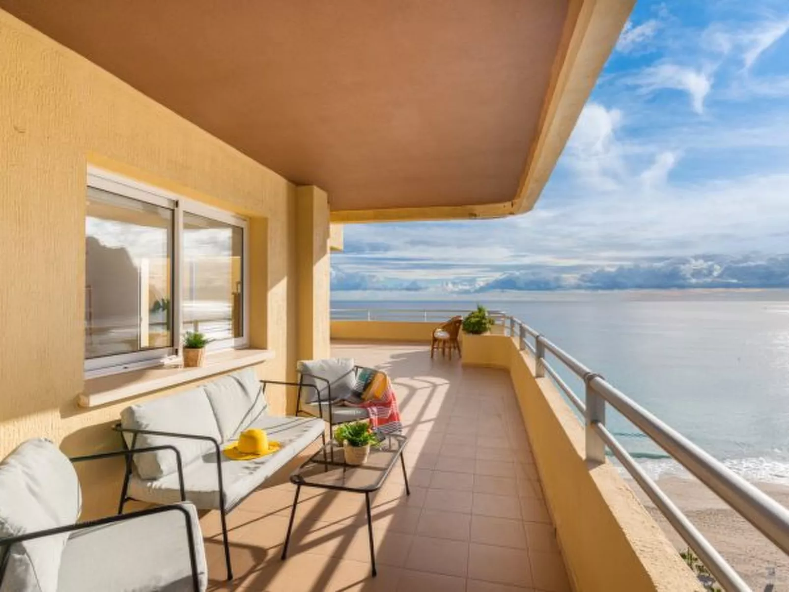 Apartment Turmalina Front - Plusholidays