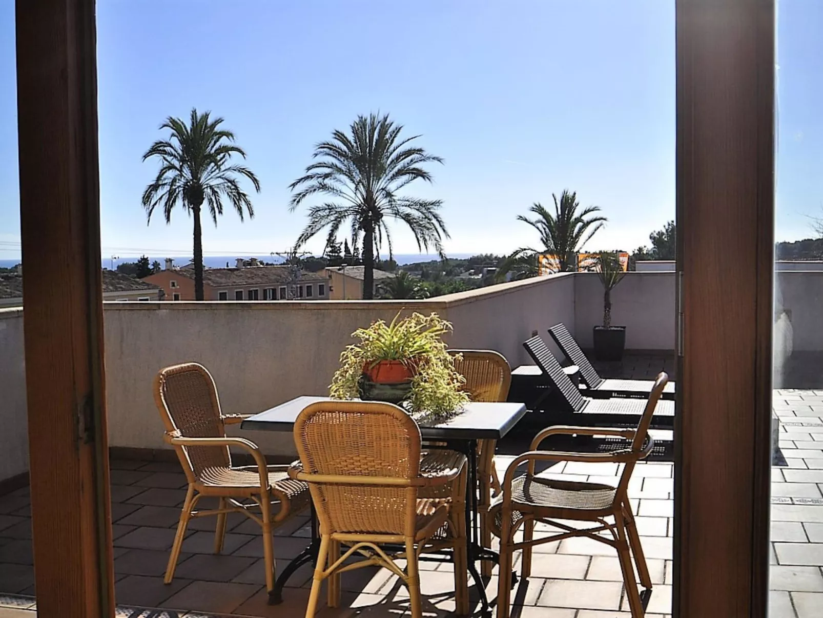 LAS COLUMNAS- Chalet al lado de la playa, wifi , piscina y bbq. Todos los publi