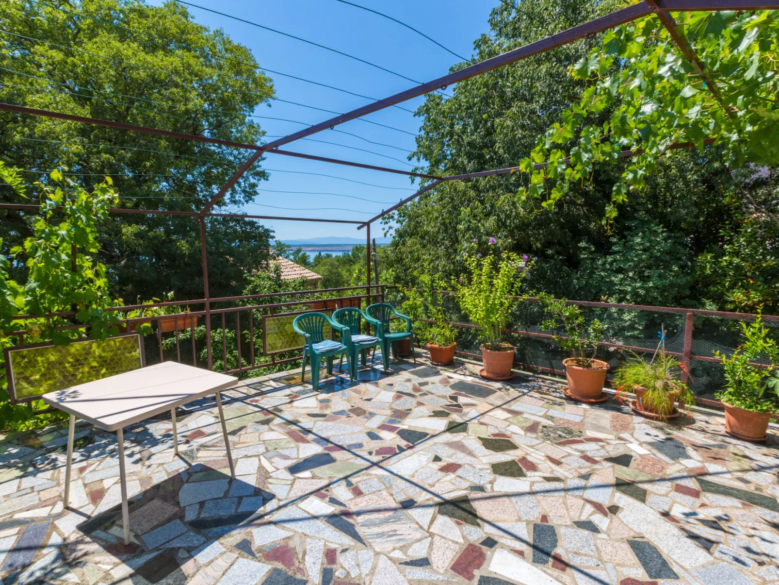 BARISIC 1 / HR-05614-01