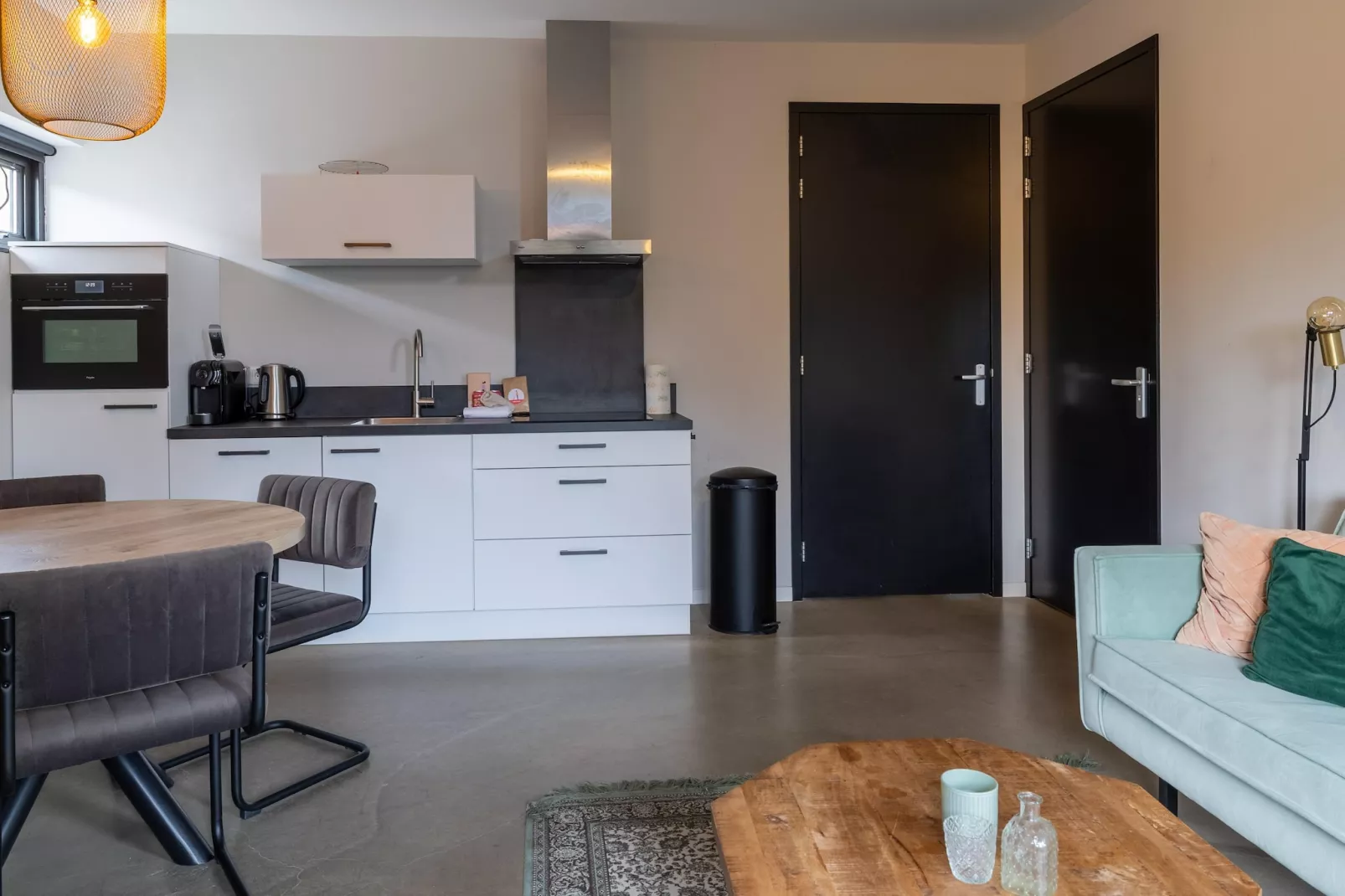 Kon Emmaweg 26 Vrouwenpolder 2p - Woonkamer