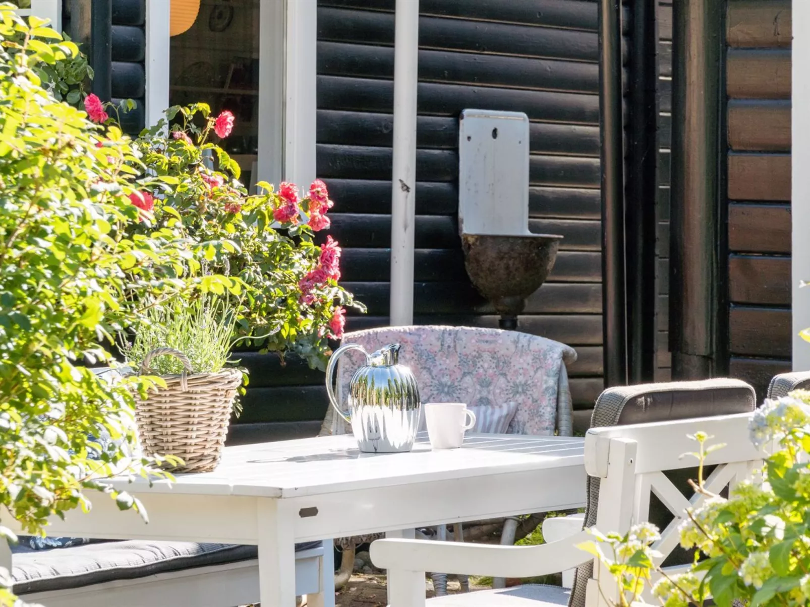 "Esaias" - 1.1km from the sea