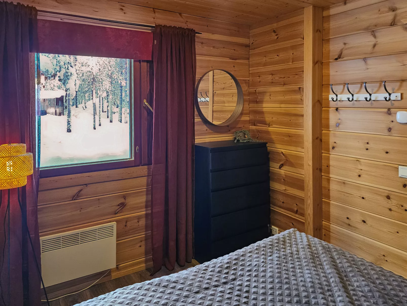 Rovarakka 1 b - Binnen