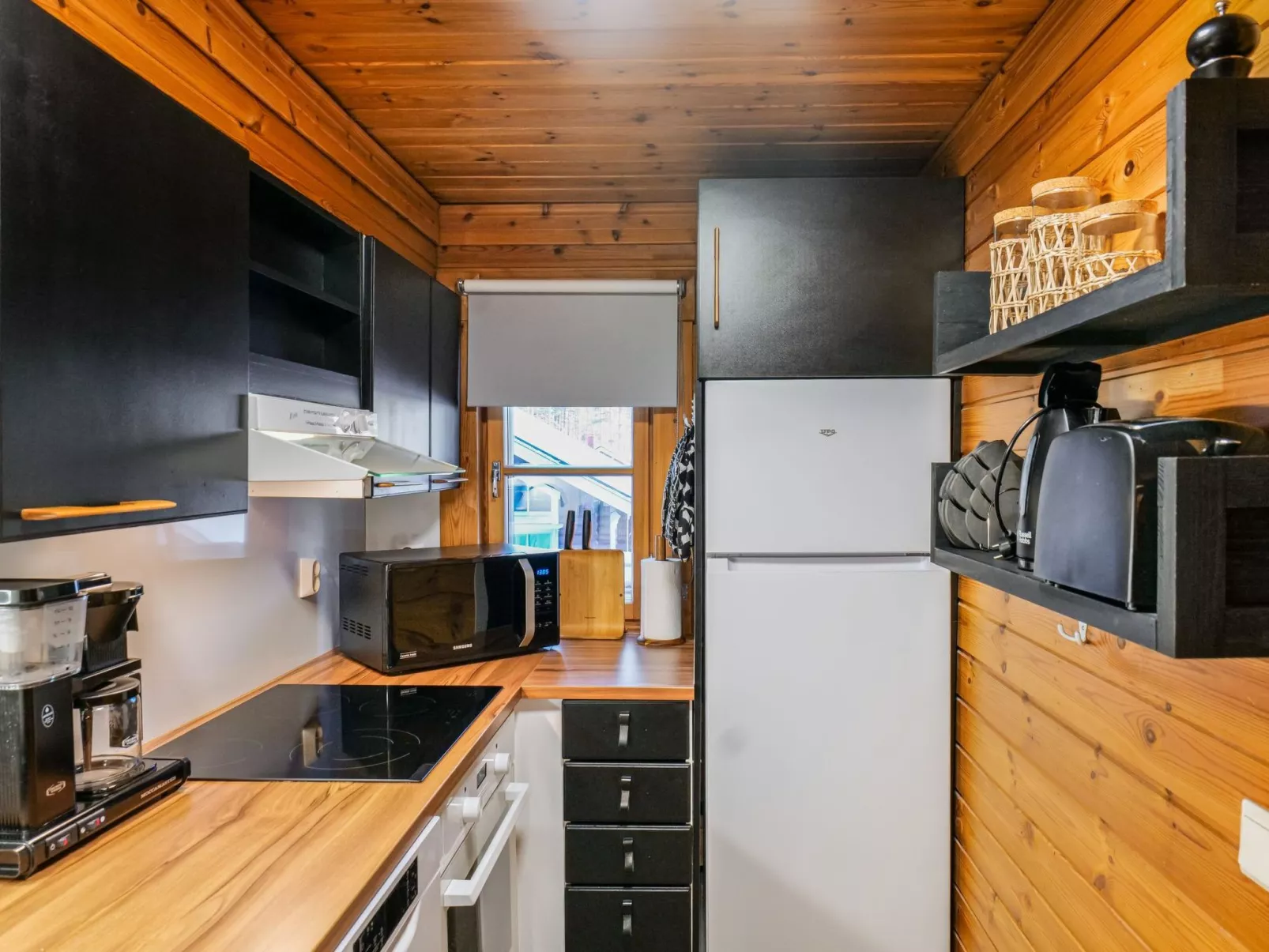 Kolin vernetti 1 - Binnen