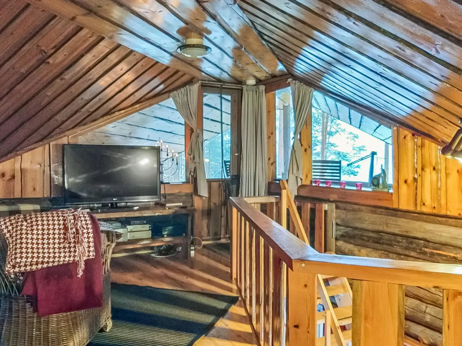 Mäntyniemi - Binnen