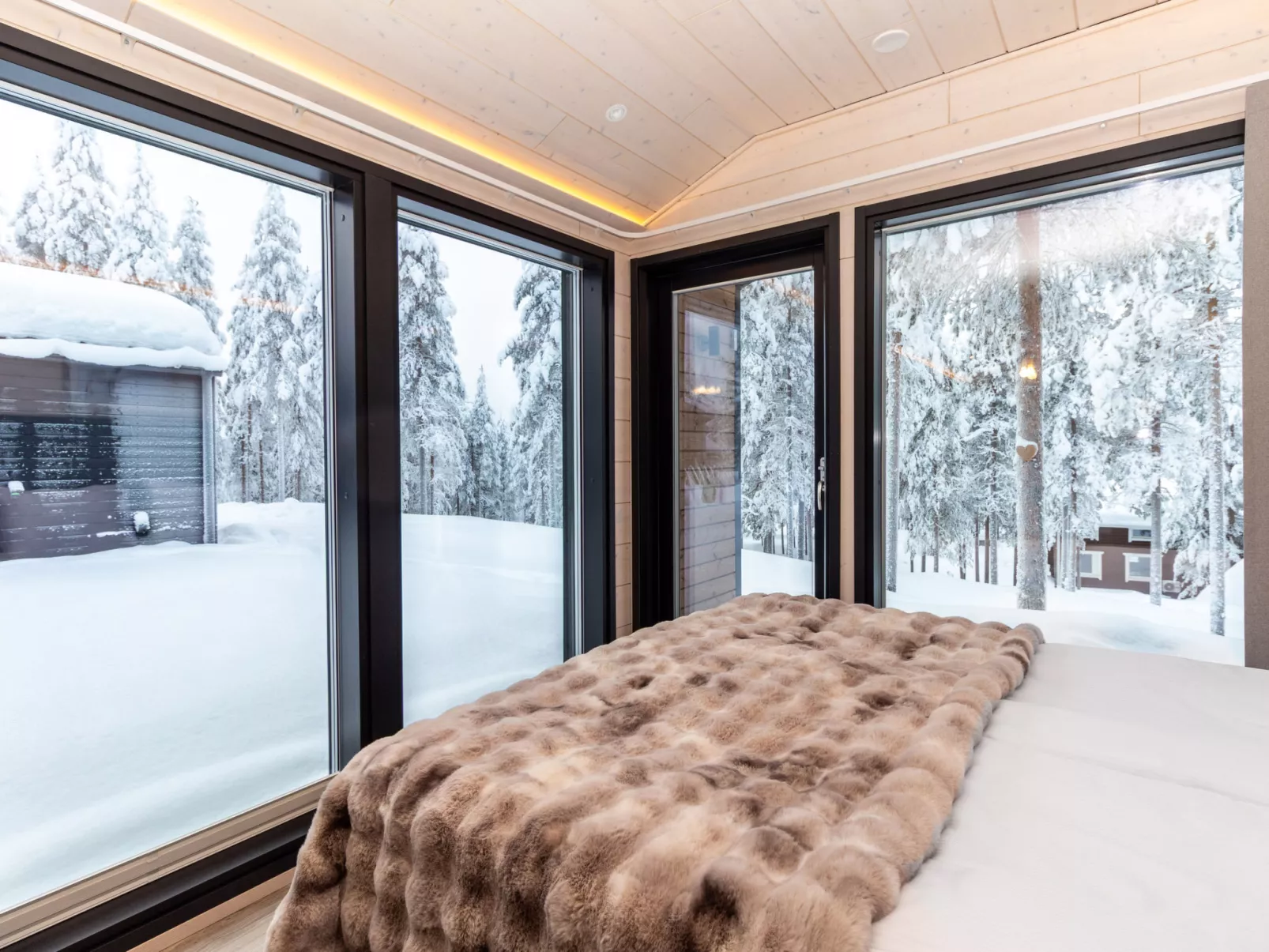 Visit pyhä cabins d