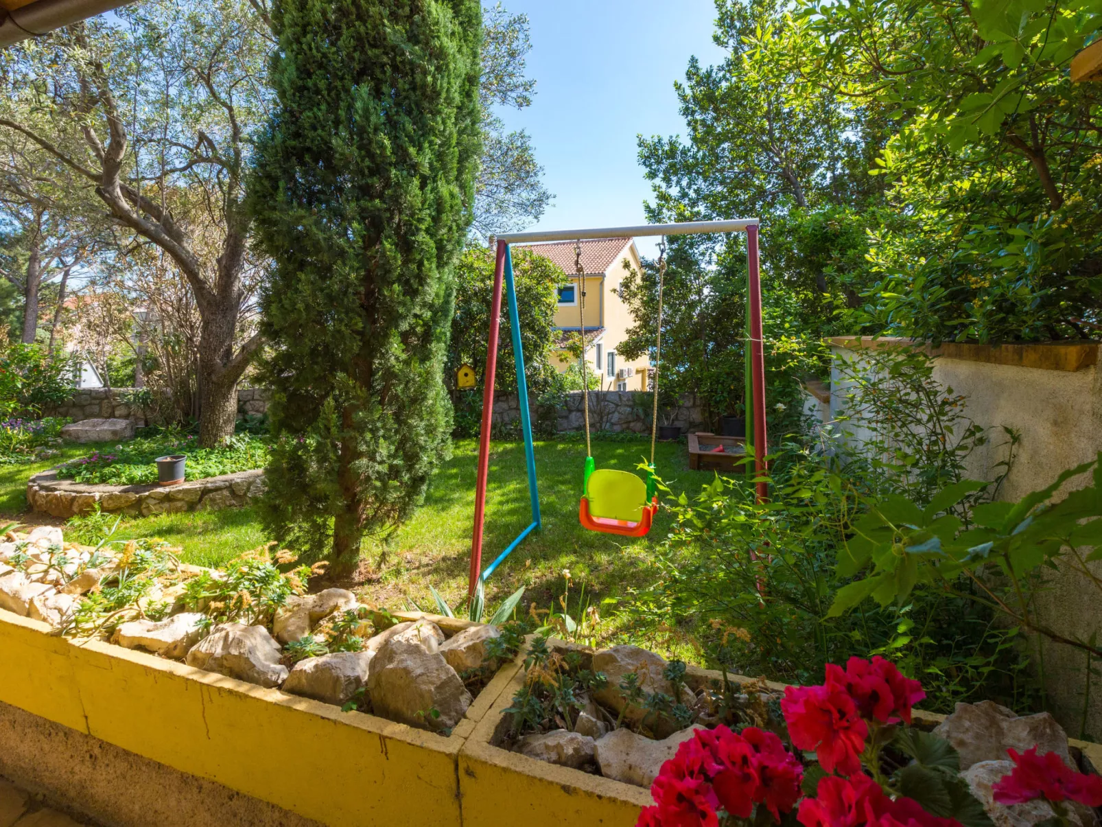 AKELAVA 1 / HR-05548-01