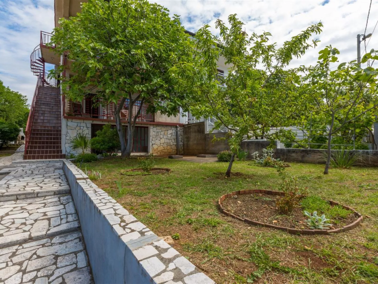 Tereza / HR-09066-01