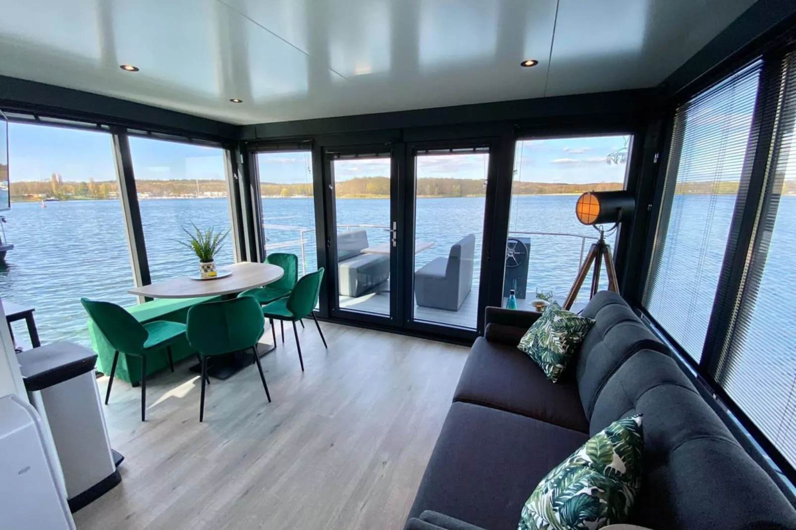 Houseboat Marina Mookerplas 1-Woonkamer