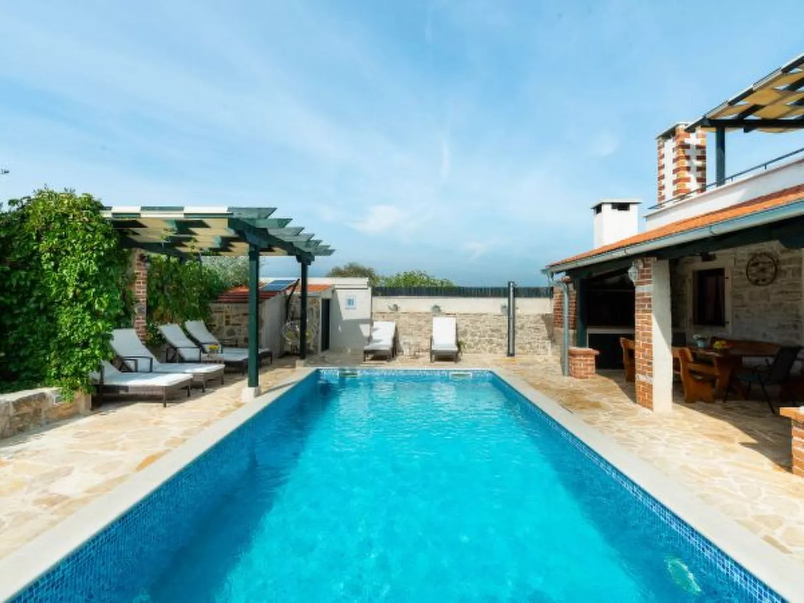 Stone Villa Mia with pool