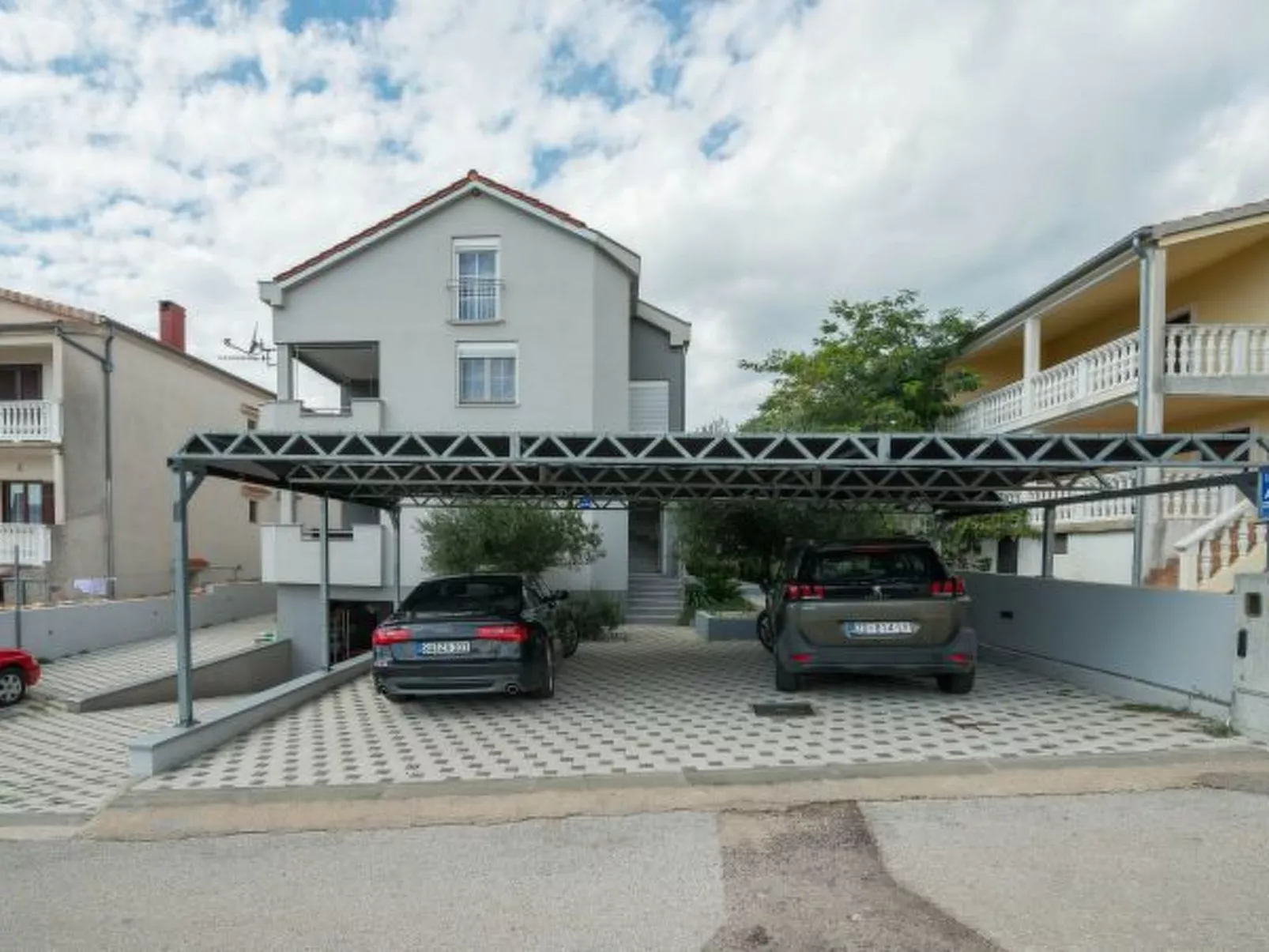 Holiday home Viktoria with pool