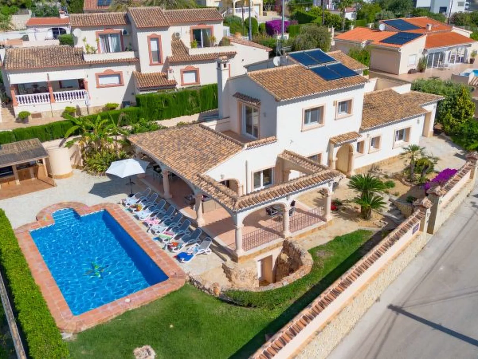 Villa Almendros - PlusHolidays
