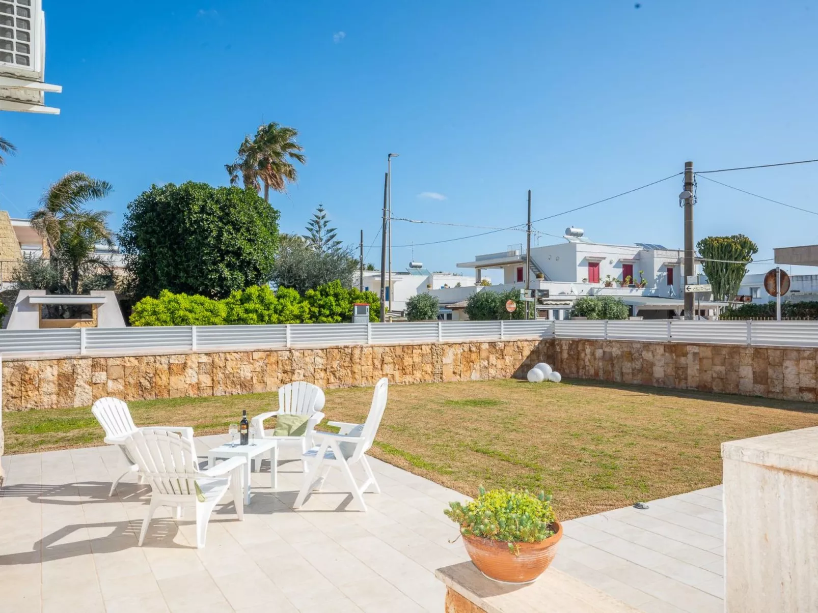 Villetta Pina 50 m vom Sandstrand und Parkplatz entfernt