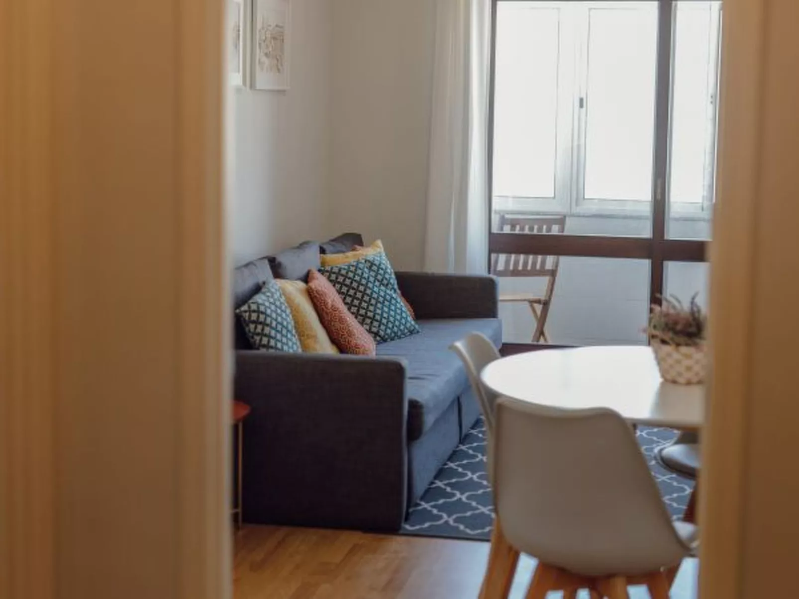 DOWNTOWN DESIGN WITH BALCONY by VACATIONY