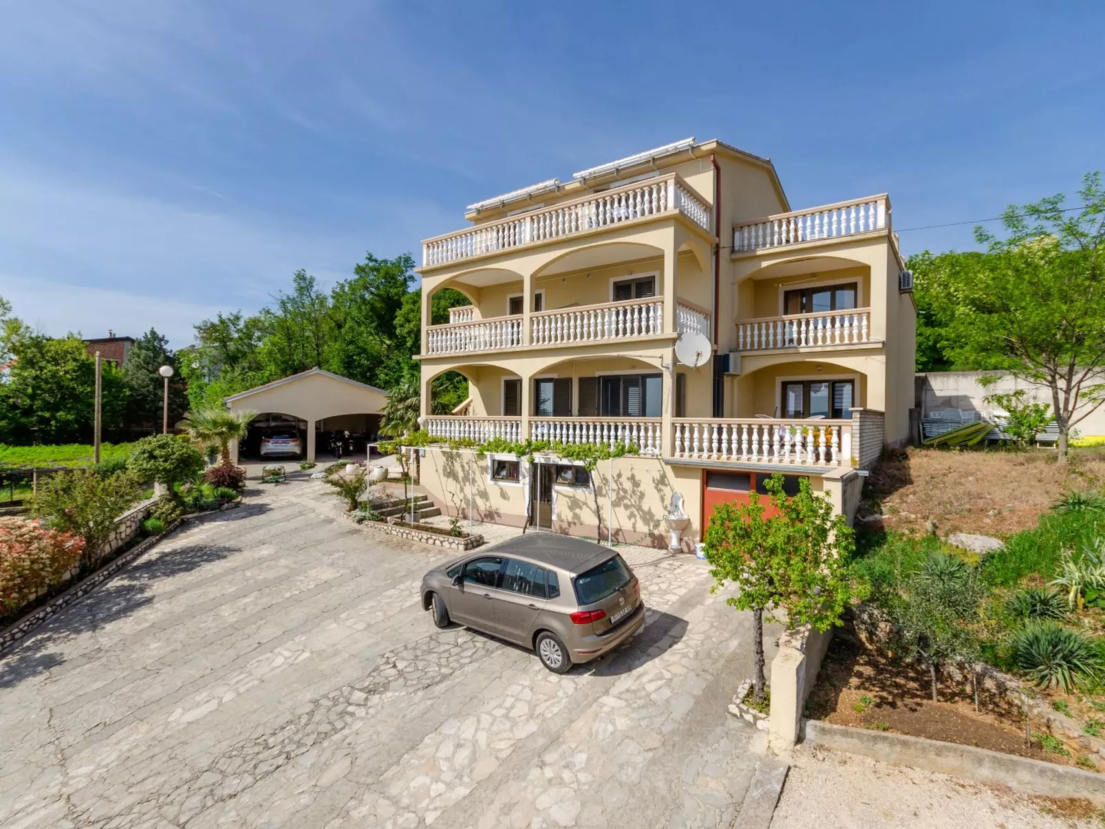 Pavica 6 / HR-02417-06