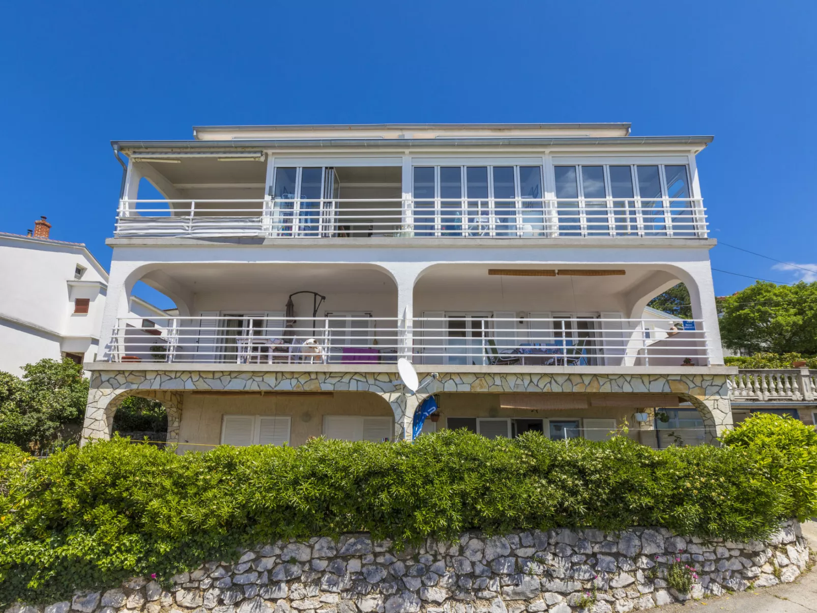 AZALEA 2 / HR-05634-02