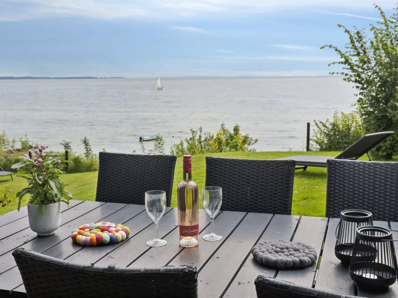 "Reinhard" - 50m from the sea - Buiten