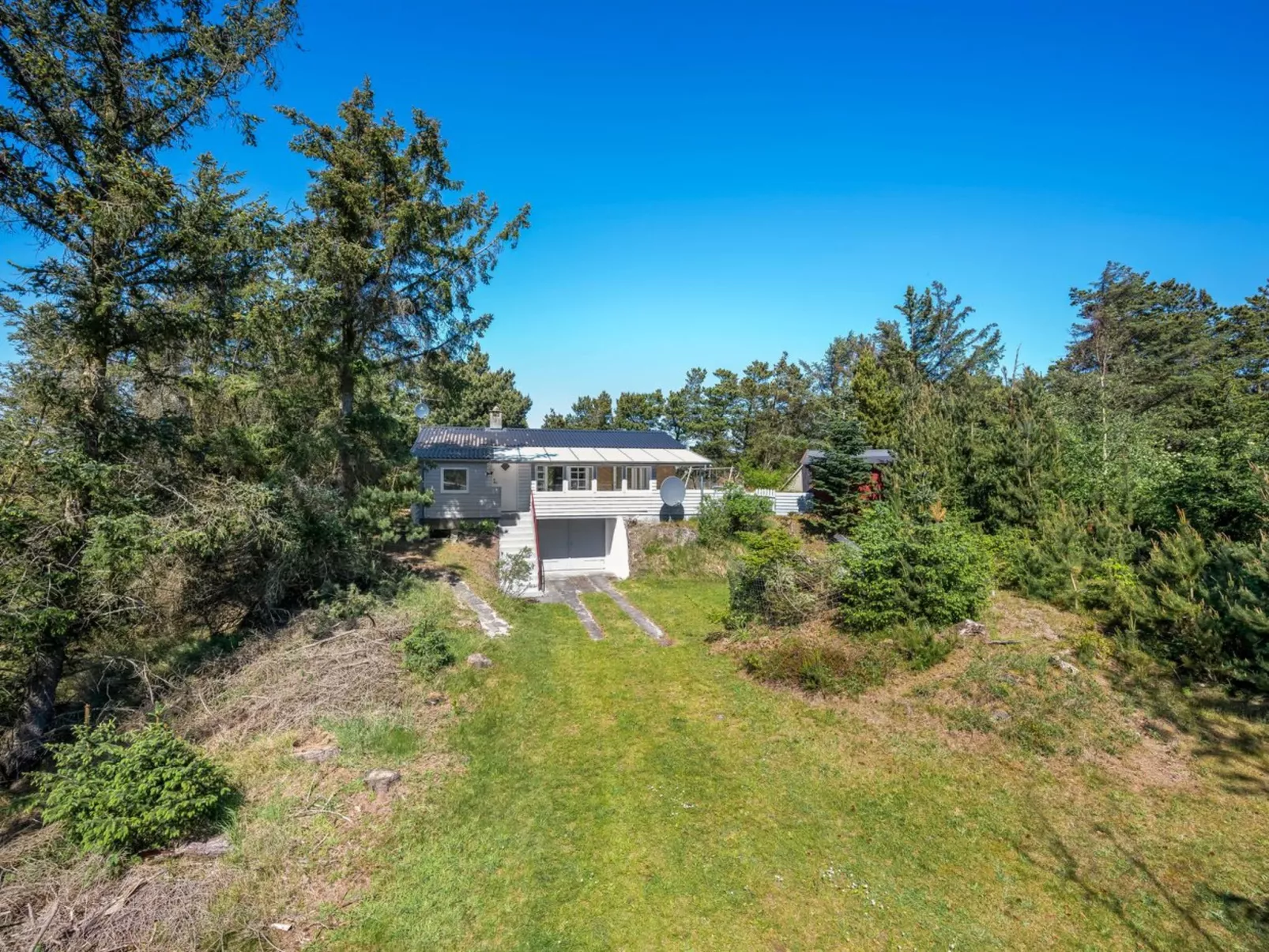 "Jonnhild" - 700m from the sea - Buiten