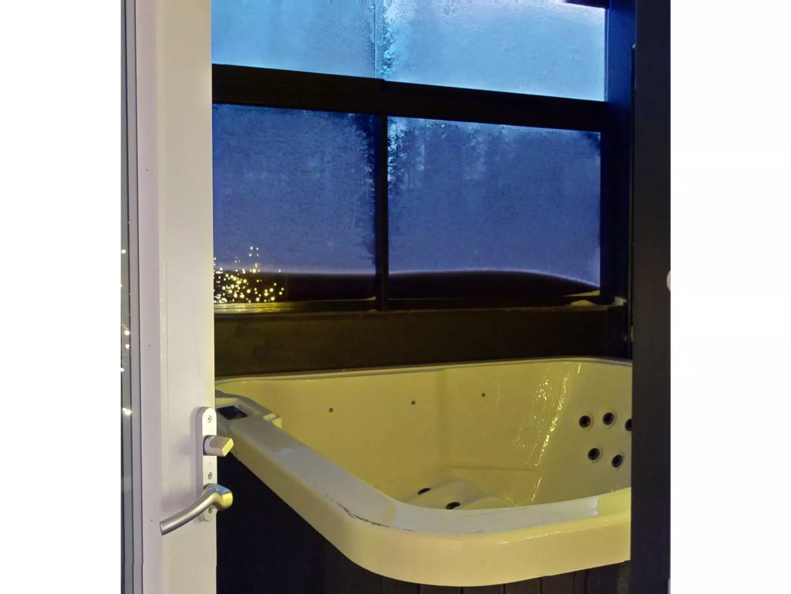 Röllimetsä d 4 - Binnen