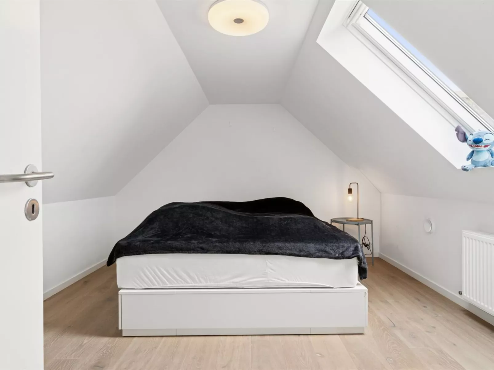 "Rusalina" - 20m from the sea - Binnen