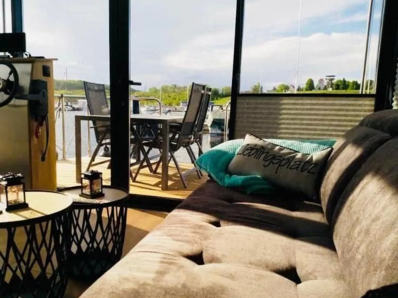 Hausboot mit Sauna - Image-tags.info