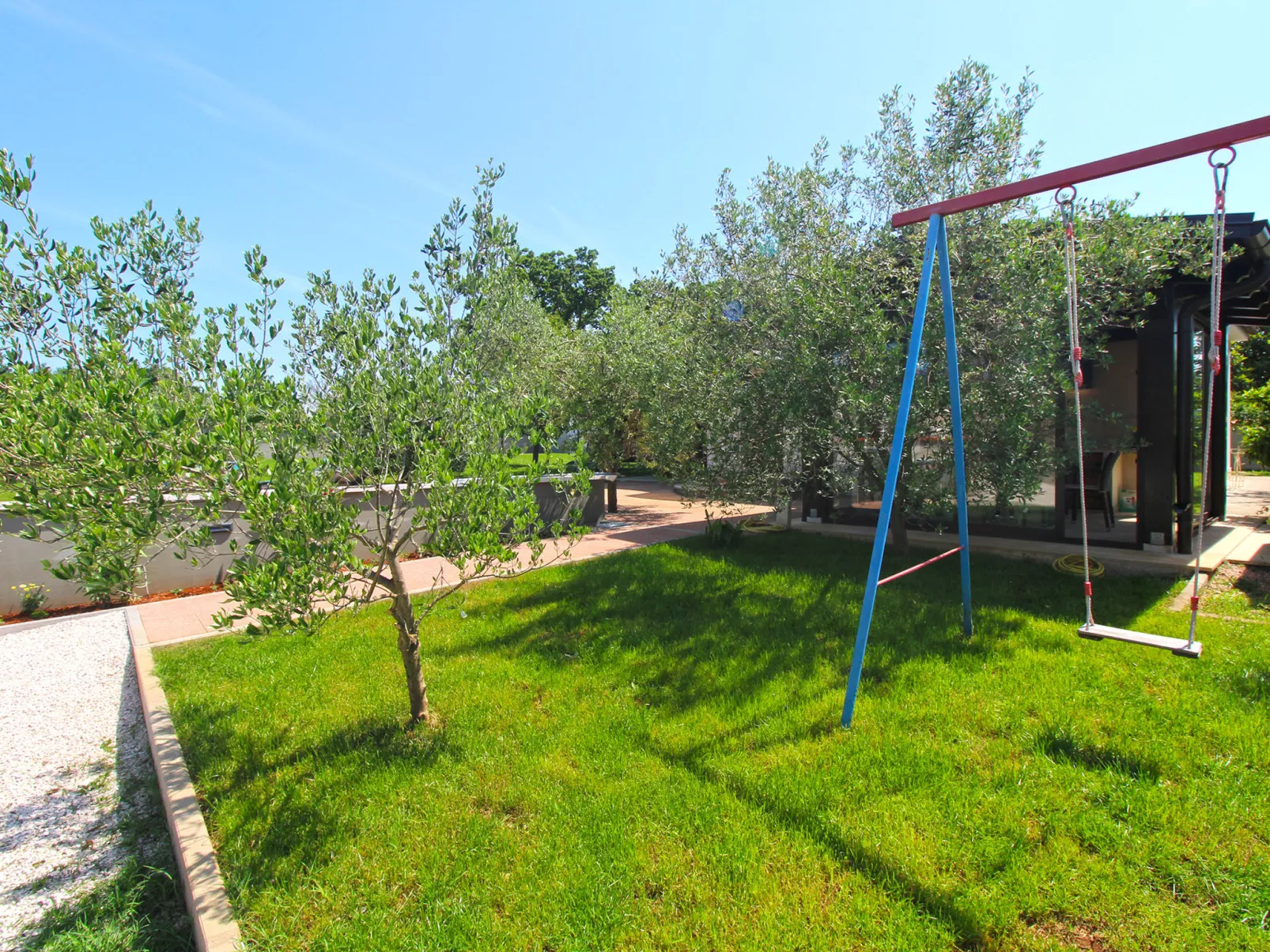 House 1319 - Image-tags.info