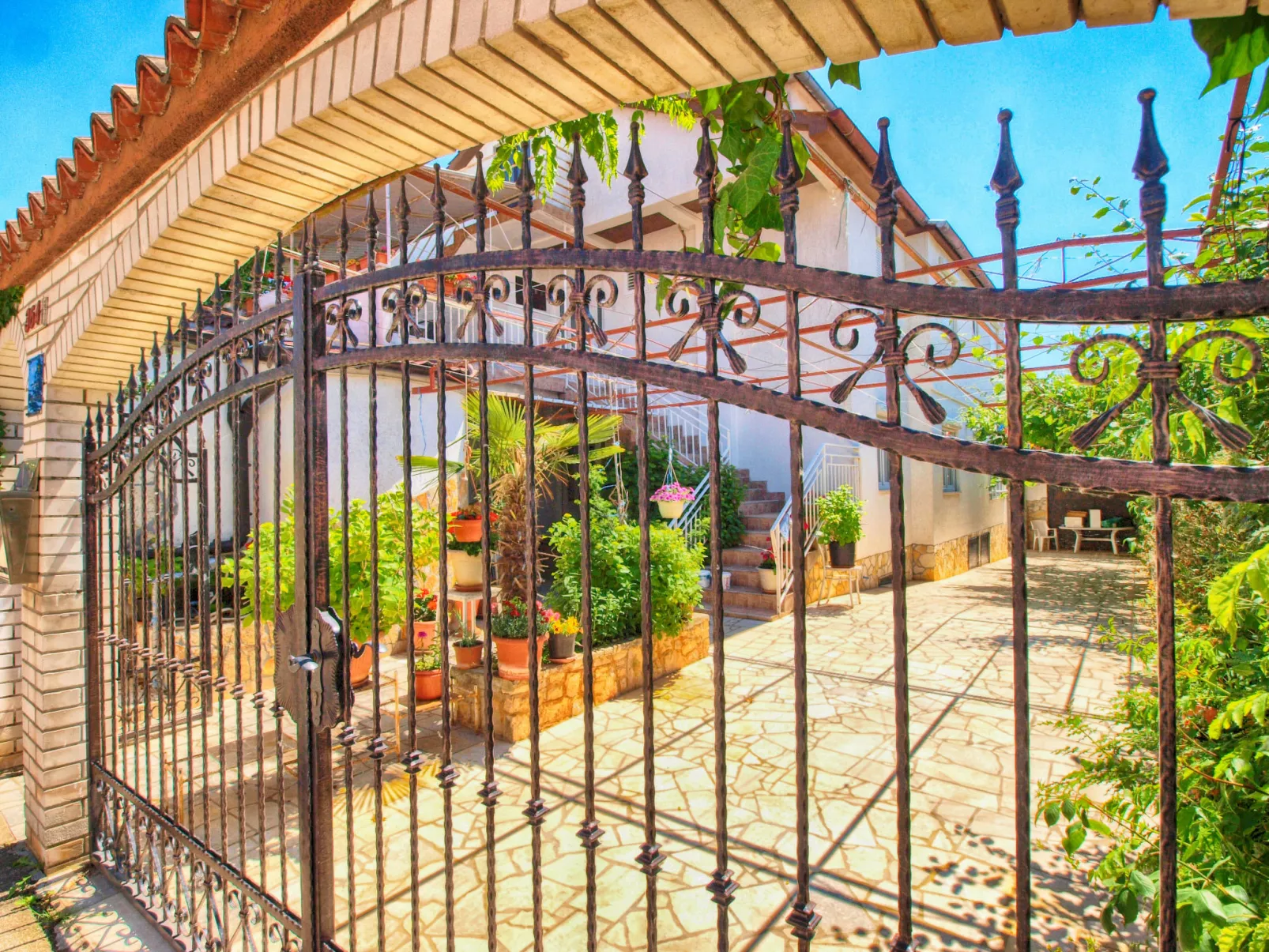 Apartment 1362 - Image-tags.info